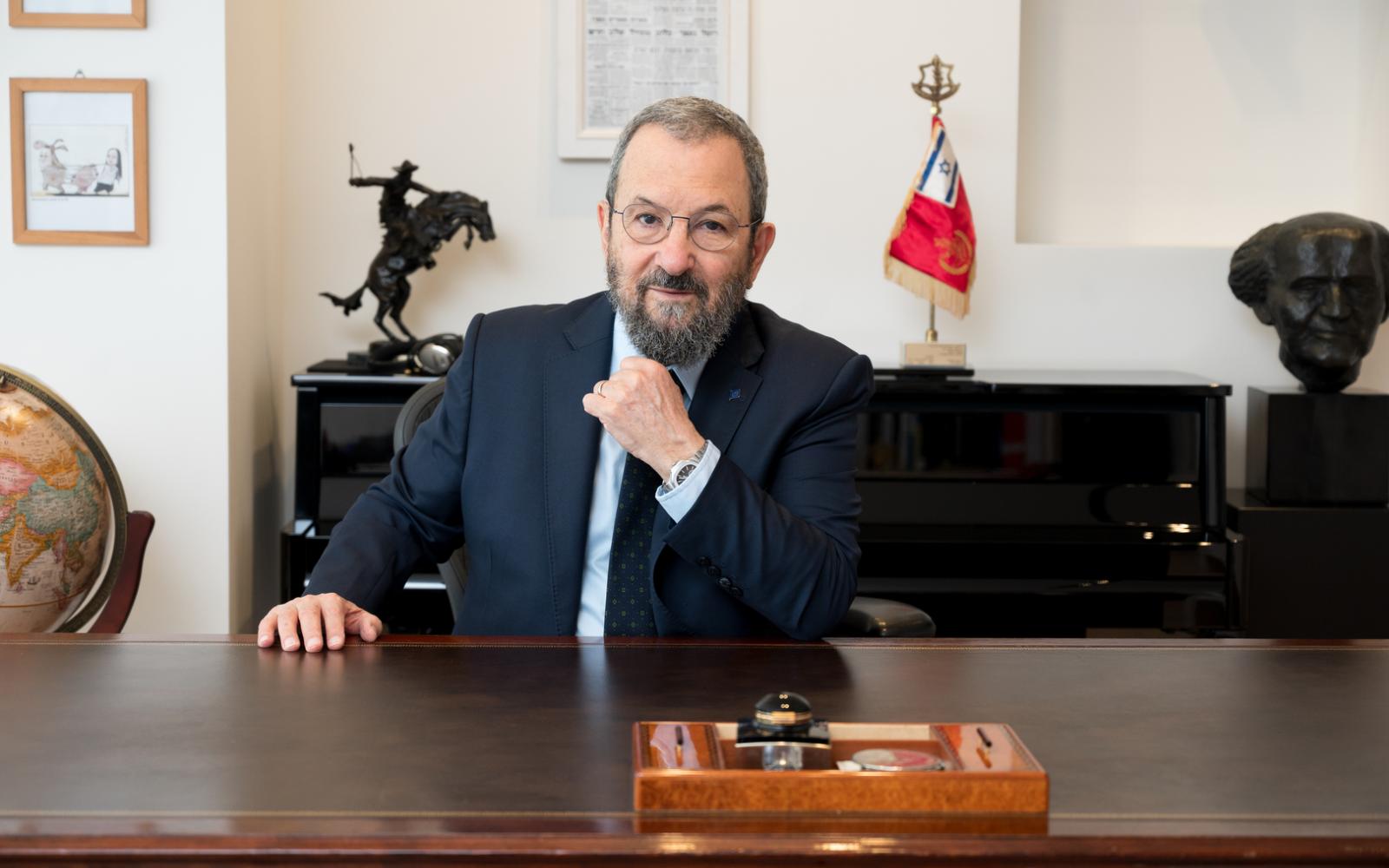 وثائق إبستين تفجر فضيحة: باراك ناقش "تحسين العرق اليهودي" مع المجرم الجنسي