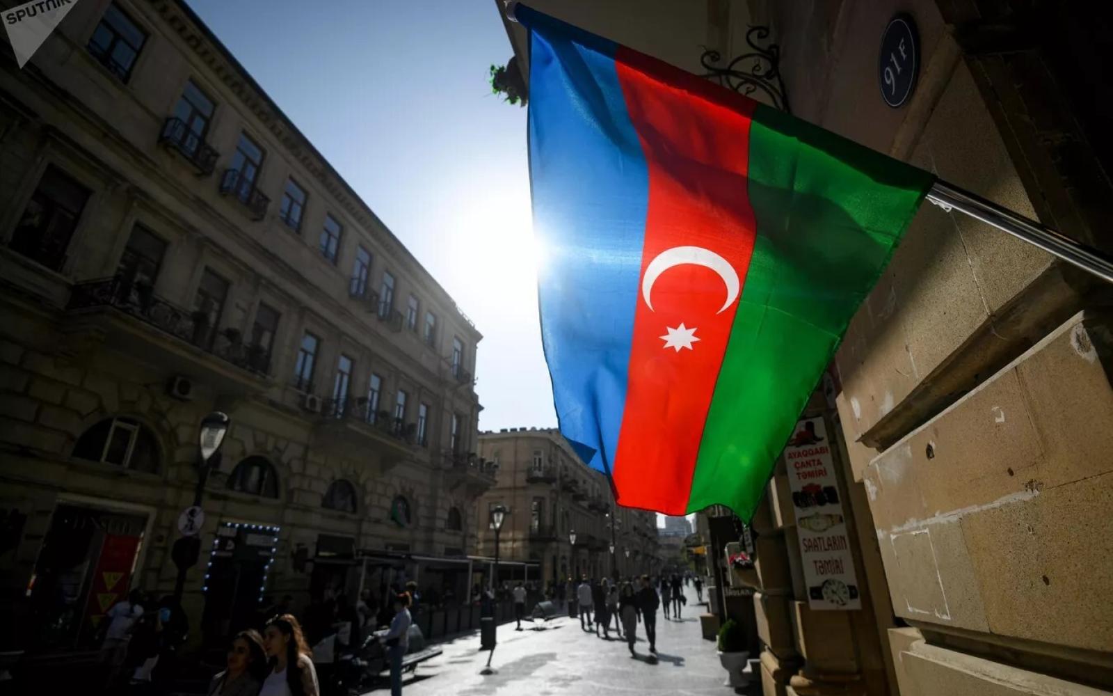 موسكو تواصل الضغط على باكو للإفراج عن مواطنيها الروس المتهمين بتهريب المخدرات والجرائم الإلكترونية