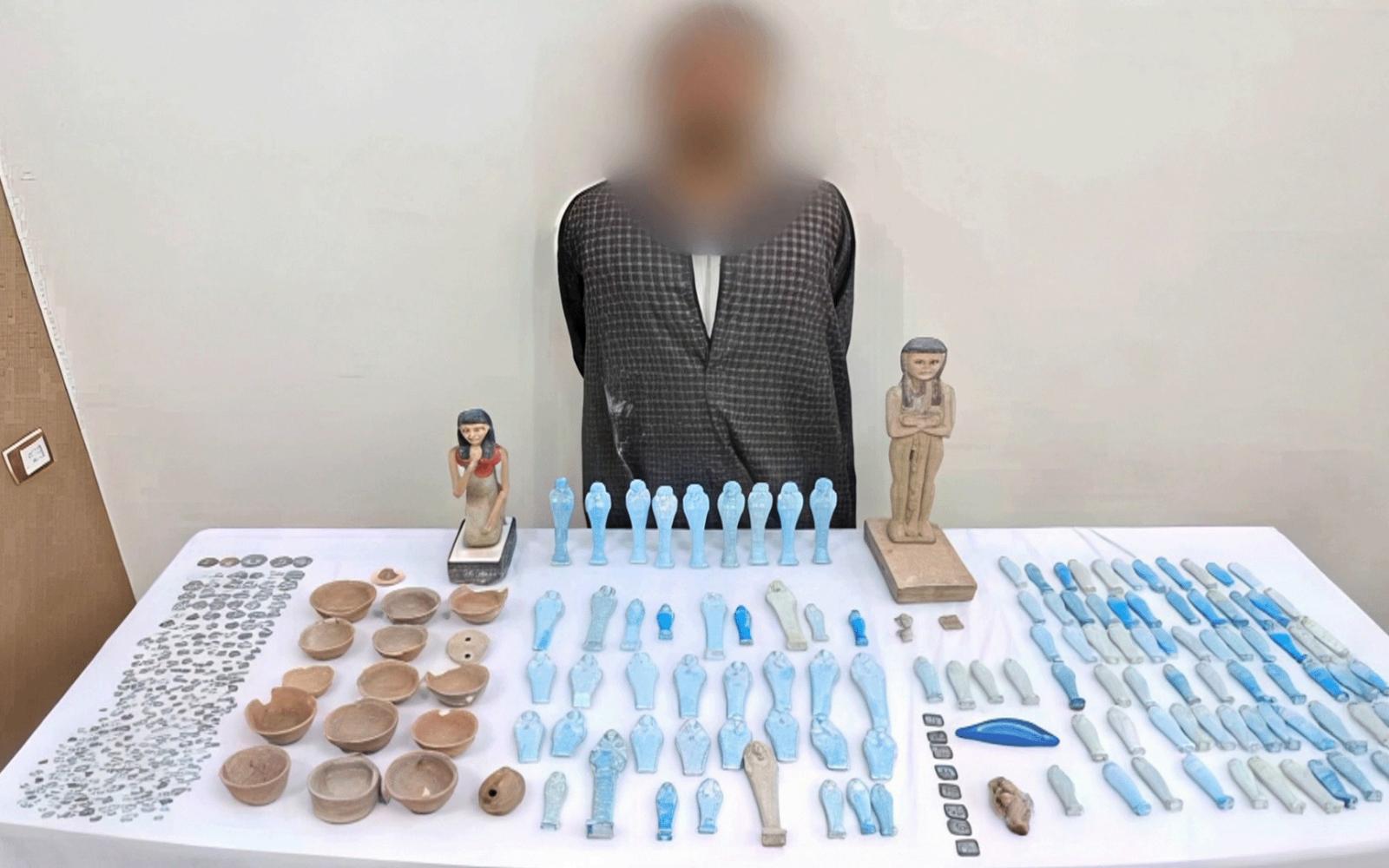 مصر تحبط تهريب كنز فرعوني بـ55 مليون جنيه: غضب شعبي ومطالبات بحماية الإرث الحضاري