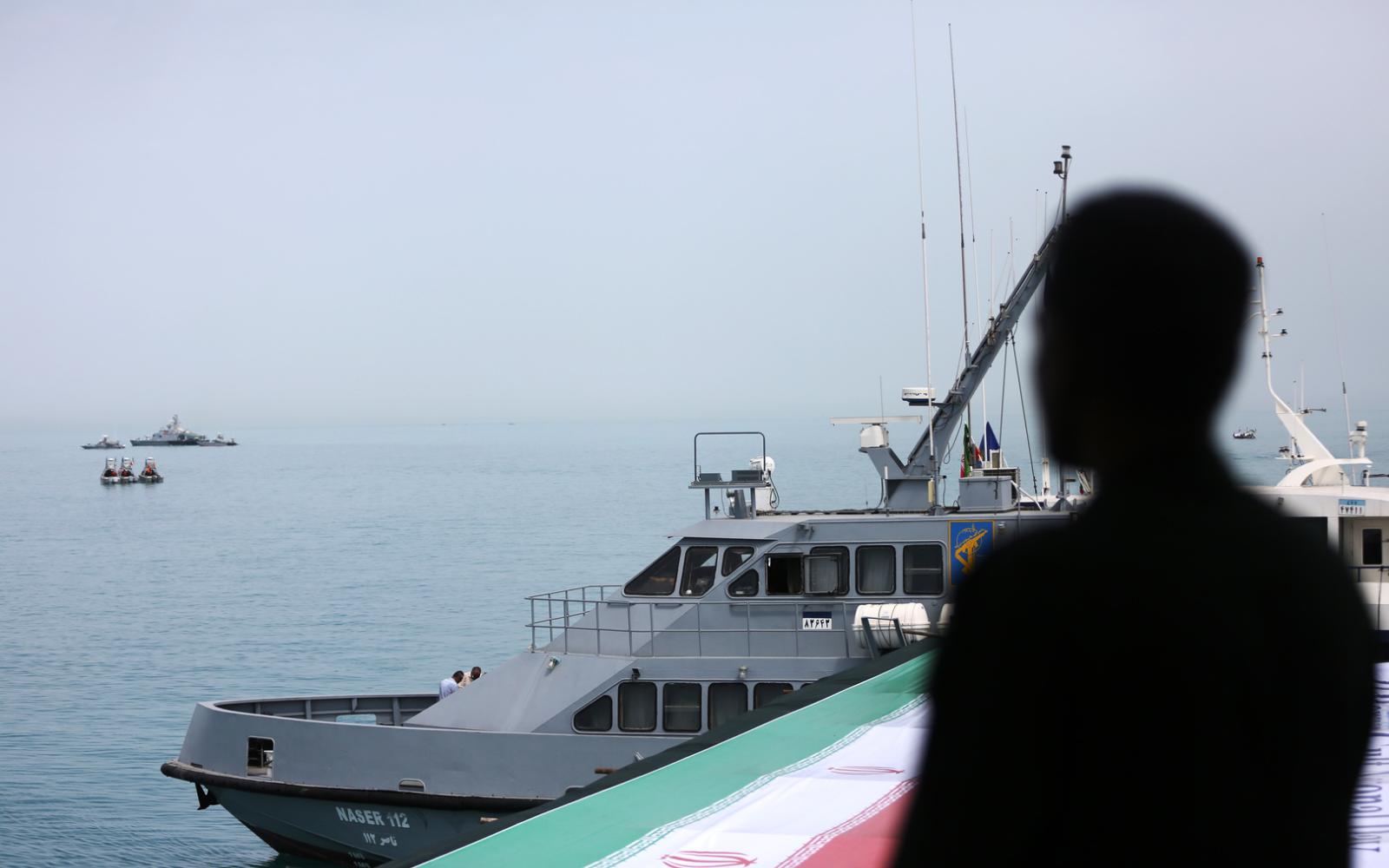 إيران تغلق أجزاء من مضيق هرمز الحيوي لتأمين تدريبات عسكرية للحرس الثوري