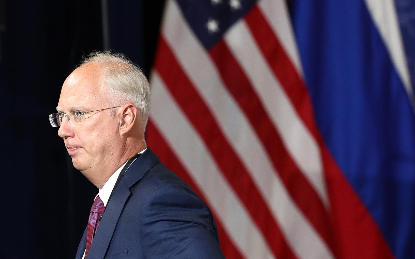 مسؤول روسي: العقوبات على موسكو كلفت الشركات الأمريكية 300 مليار دولار، وواشنطن سترفعها مستقبلاً