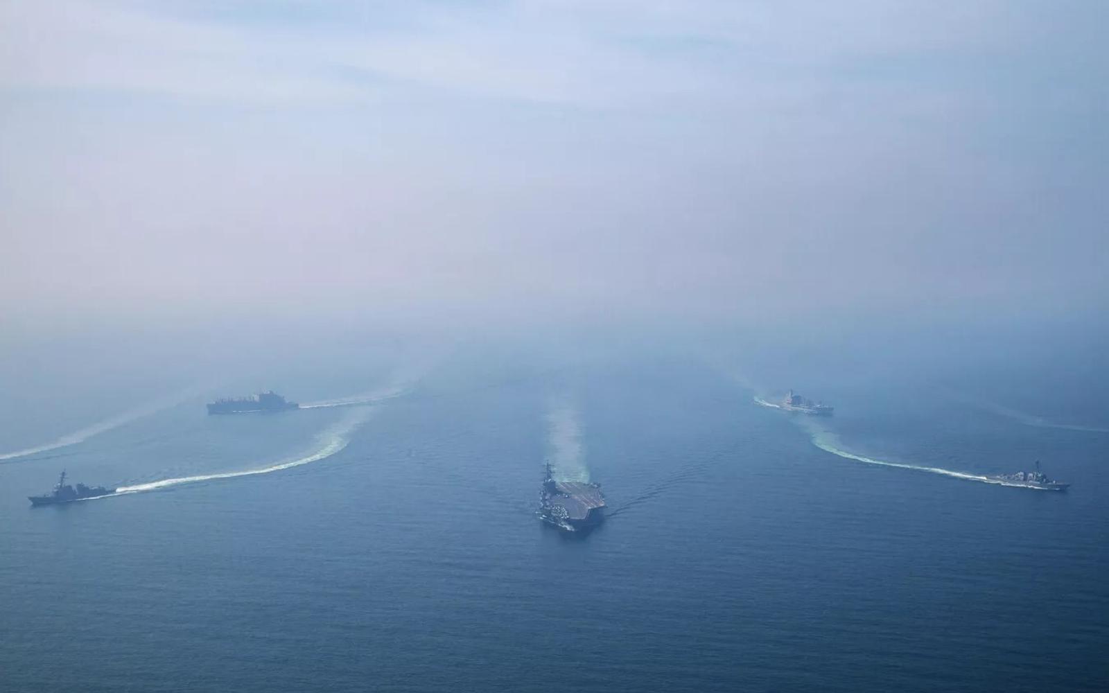 مناورات بحرية روسية صينية إيرانية مشتركة تزيد من تعقيد خطط واشنطن في منطقة الخليج