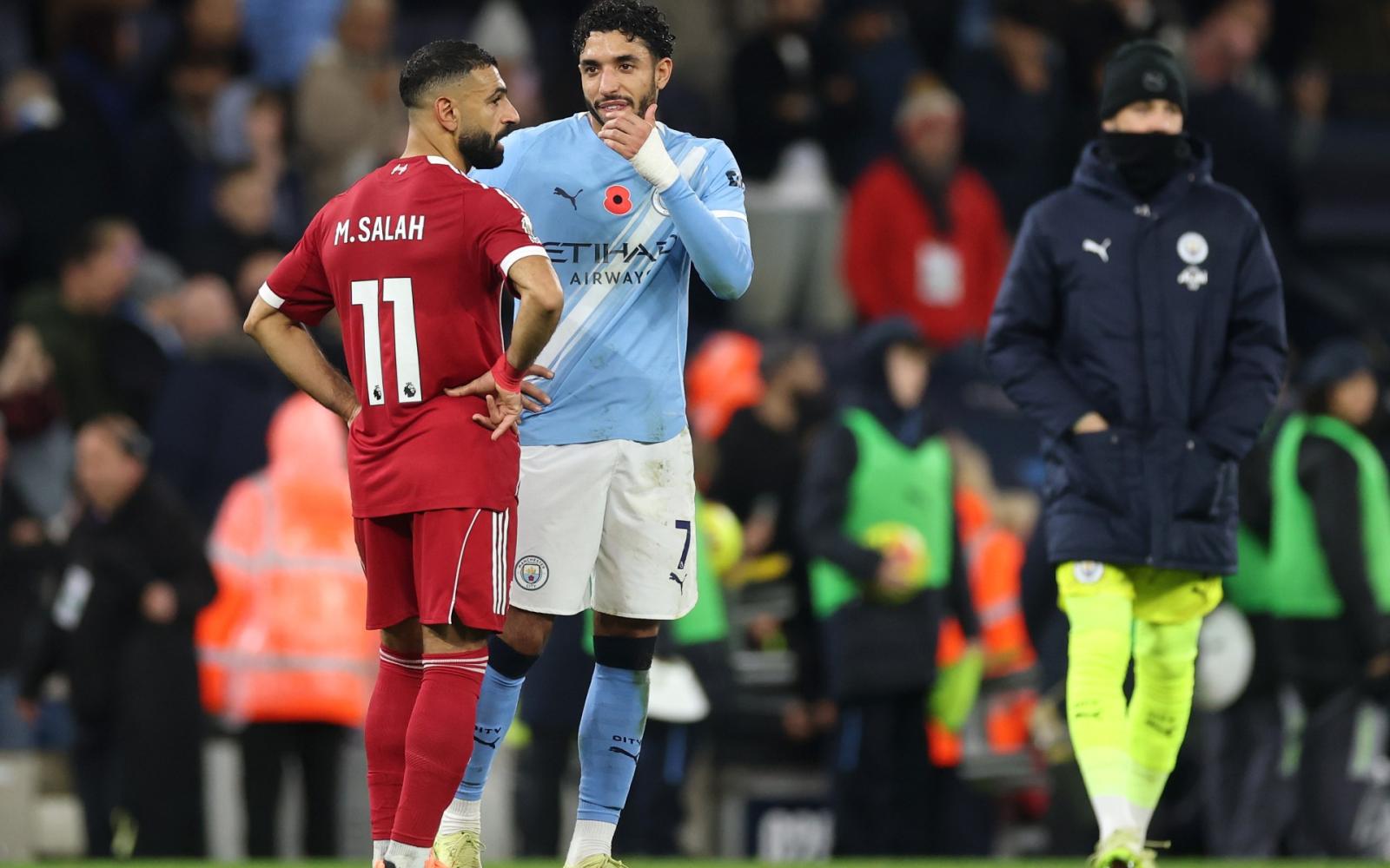 صلاح ومرموش يختاران الأهرامات والمتحف الكبير وسير مجدي يعقوب في حوار خاص بالدوري الإنجليزي