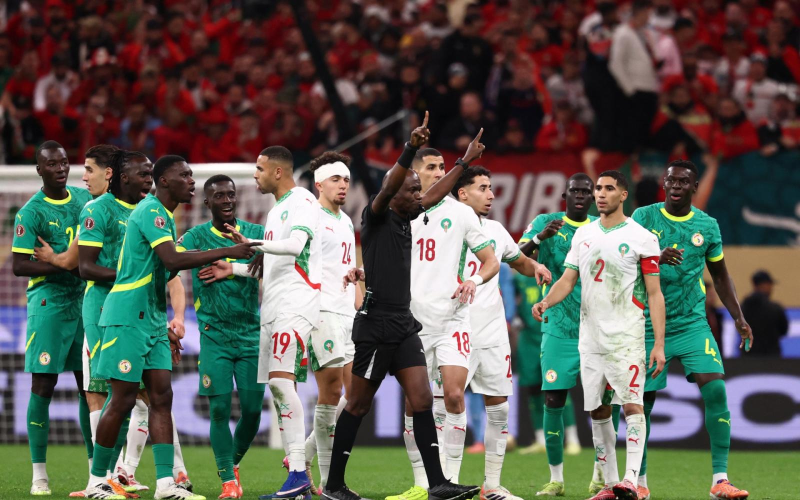 تصريحات عضو بالكاف تشعل سجالاً جديداً حول نهائي كأس أفريقيا بين المغرب والسنغال