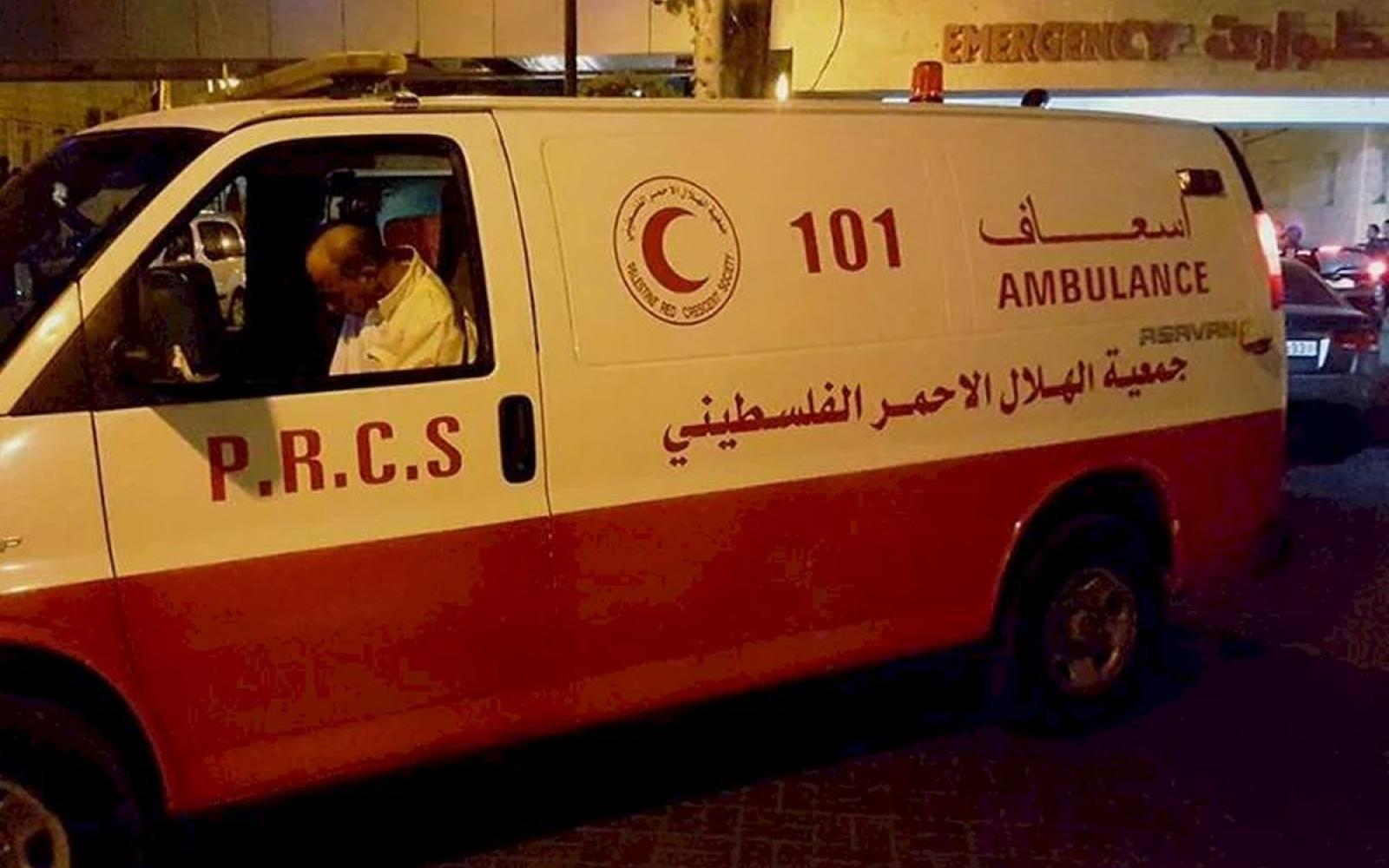 مأساة في أريحا: طفل في الرابعة من عمره يلقى حتفه دهساً بمركبة قريبه