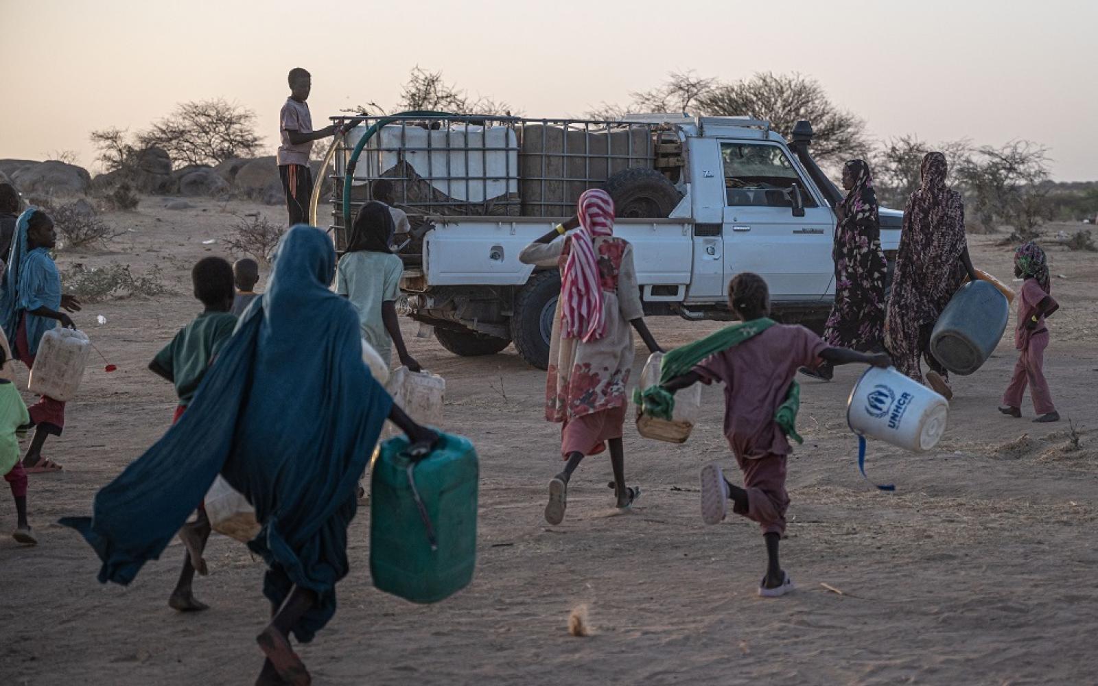 مسؤول أمريكي رفيع يطالب بوقف فوري للقتال في السودان ويدعو لمواجهة الأزمة الإنسانية المدمرة