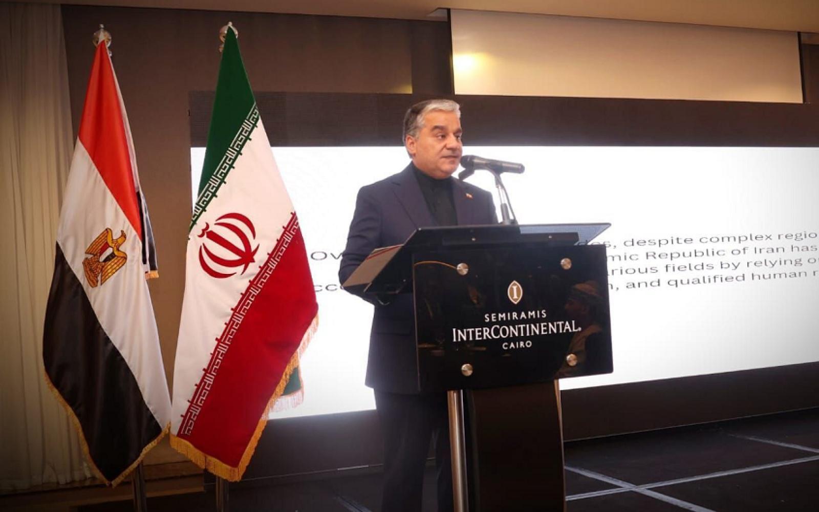 طهران والقاهرة على أعتاب تبادل السفراء: انفراجة في العلاقات الثنائية بعد سنوات من الجمود