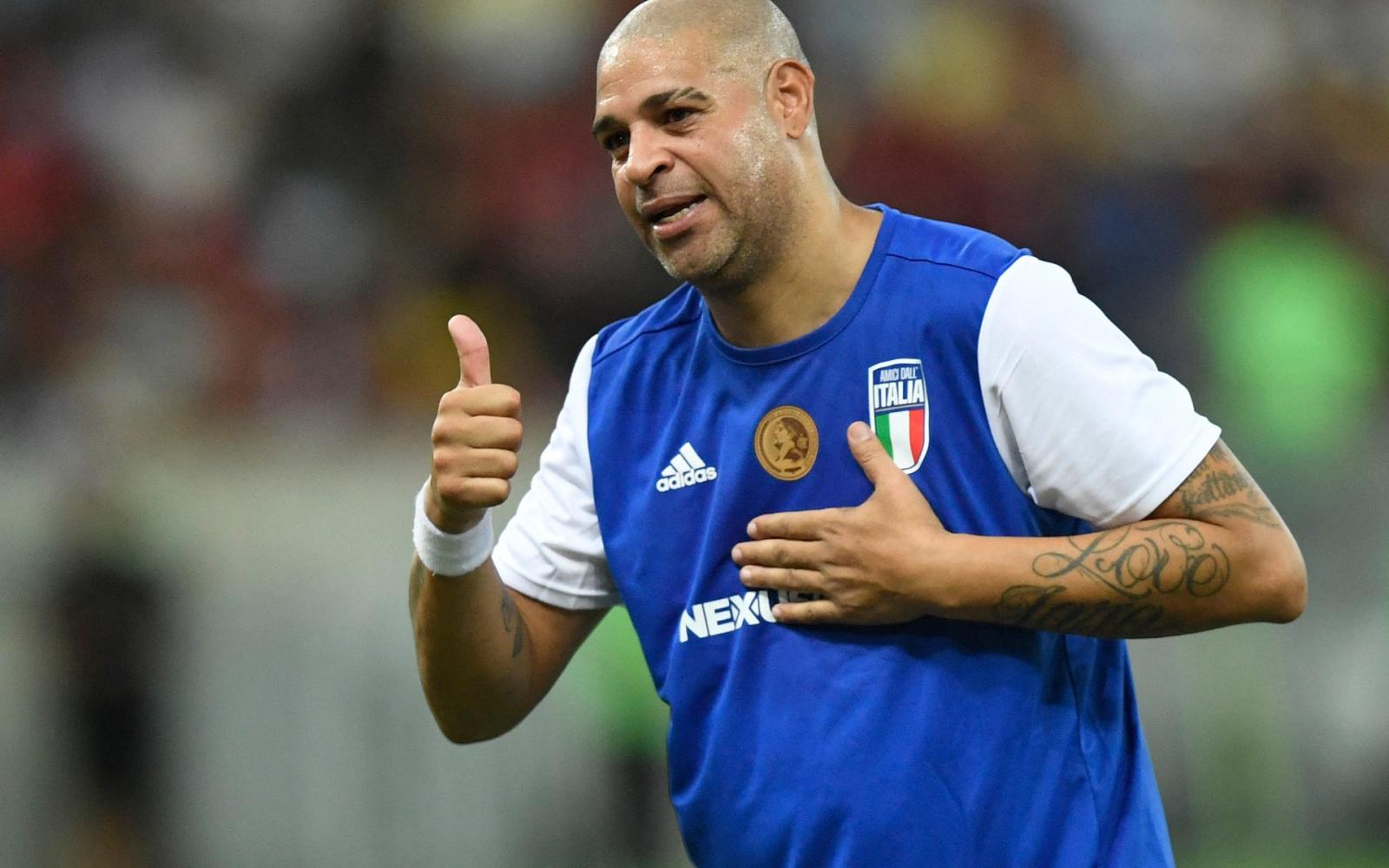 أدريانو يكشف أسباب رفضه الزواج مجدداً: "النساء يتحدثن كثيراً" بعد تجربة قصيرة