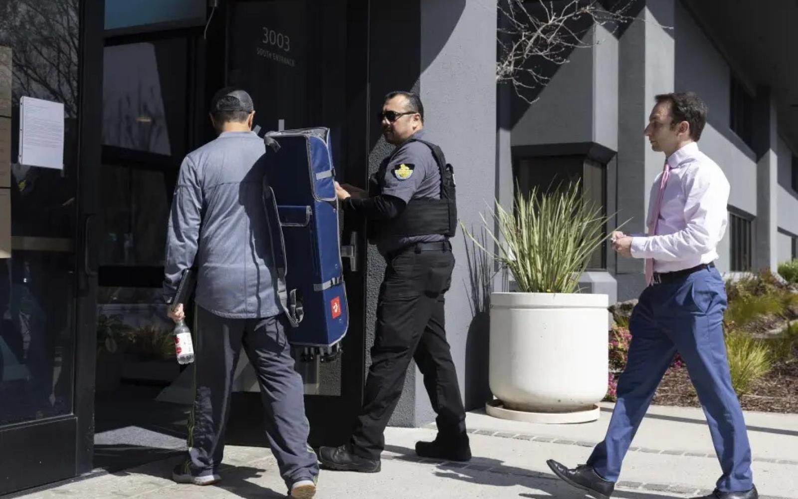 اتهام مهندسين من "وادي السيليكون" بنقل أسرار تكنولوجية لشركات أمريكية إلى إيران