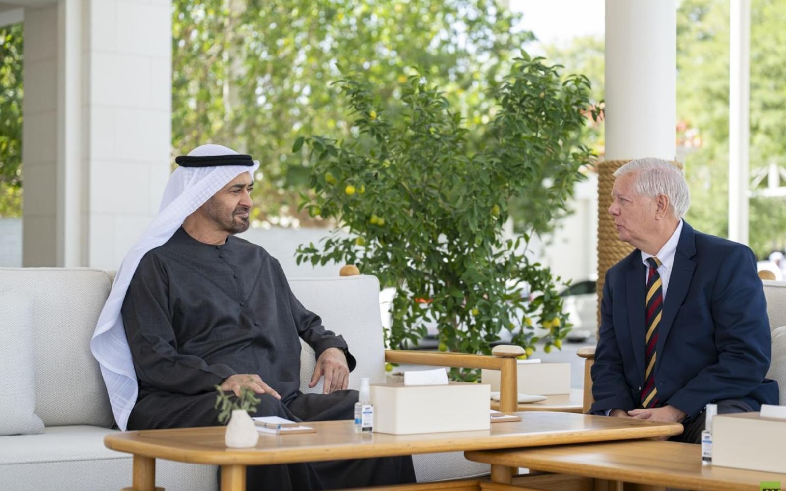 ليندسي غراهام: لقاء مع رئيس الإمارات يكشف عن صحة جيدة وتأكيد على منعطف تاريخي في الشرق الأوسط