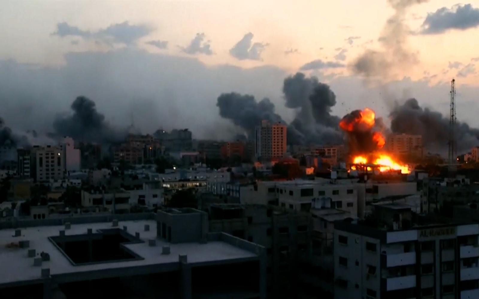 "غزة.. ليل لا ينتهي": فيلم وثائقي يوثق مأساة الفلسطينيين في الحرب