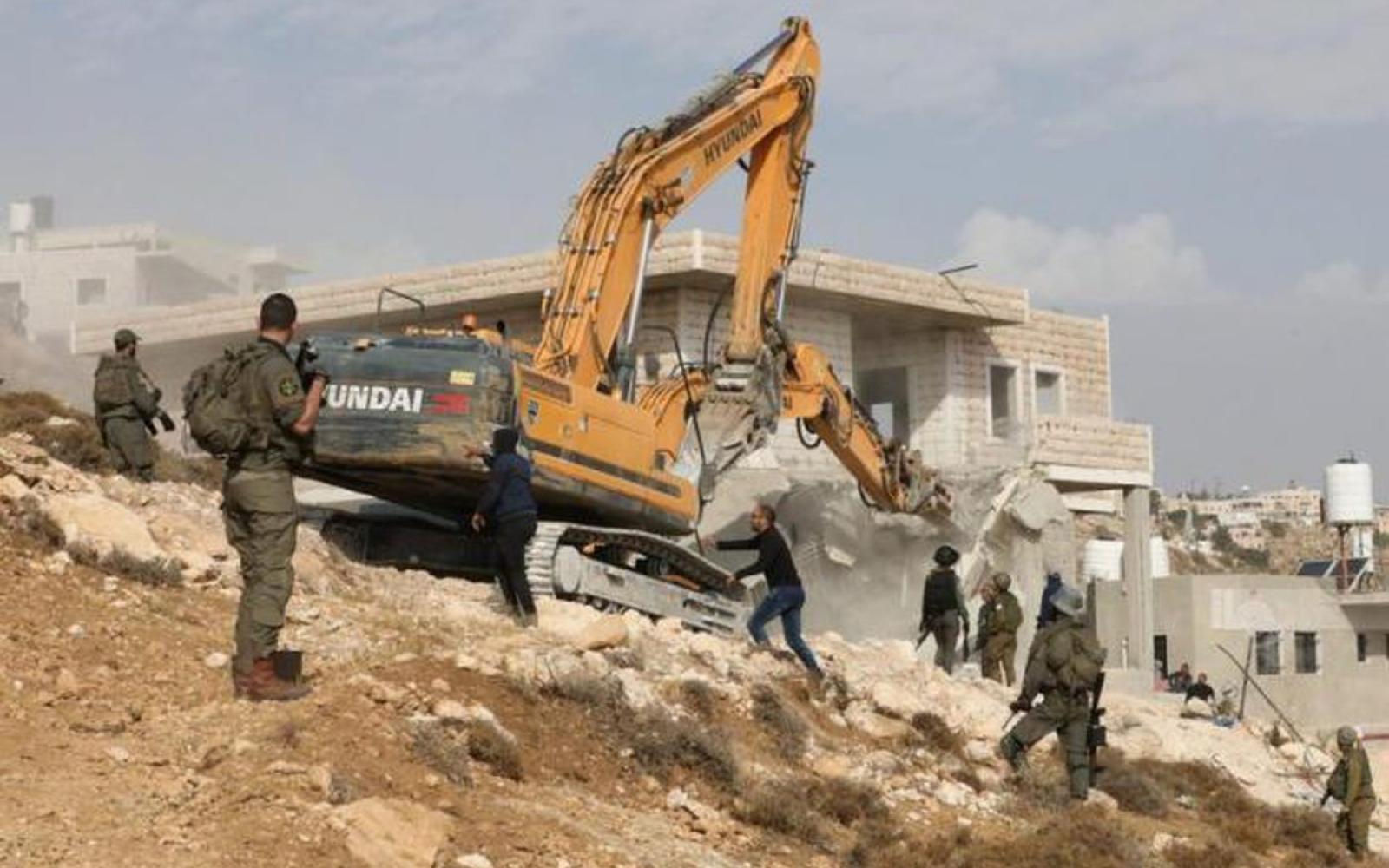 الاحتلال يواصل استهدافه لبيت لحم: هدم منزل في الخضر واقتحام تقوع وسط توترات متصاعدة