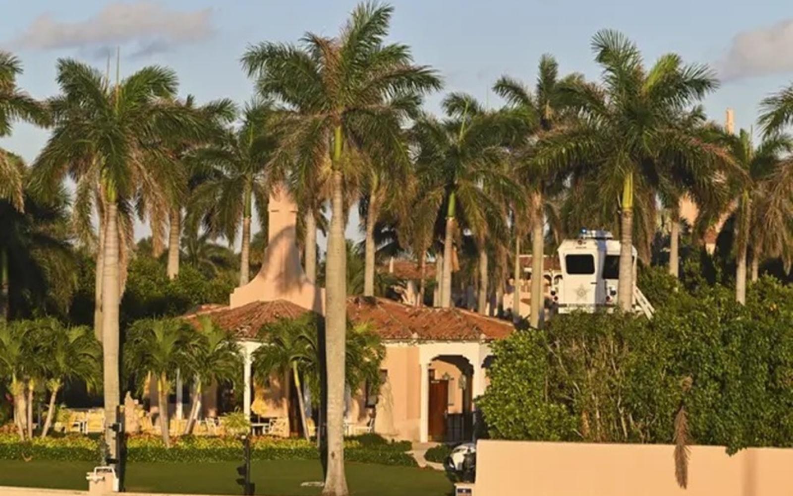 الخدمة السرية الأمريكية تقتل رجلاً حاول اقتحام منتجع ترامب في فلوريدا