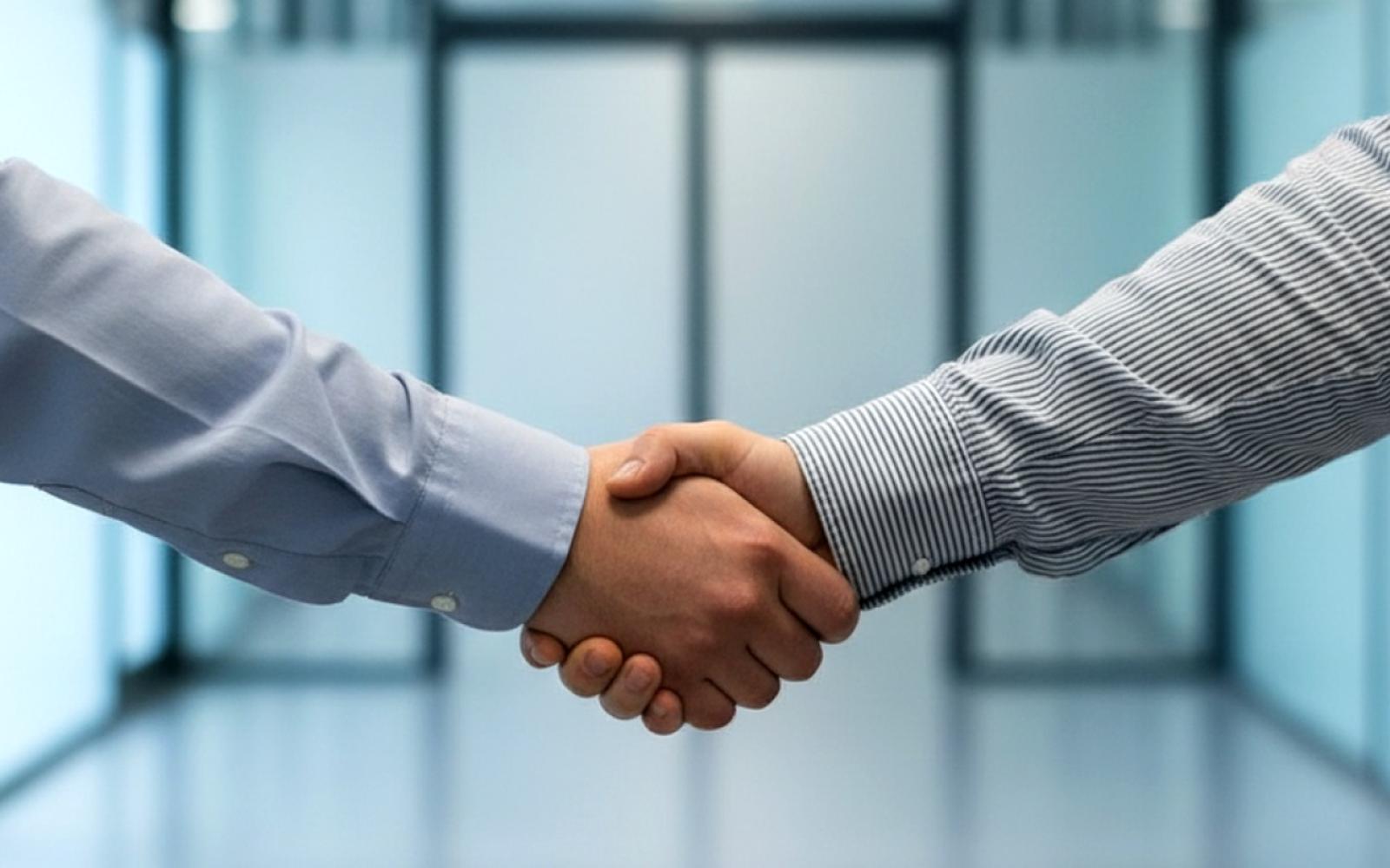 الأسير محمد محاميد من جنين يواجه الإهمال الطبي في سجون الاحتلال بعد تعرضه للتعذيب