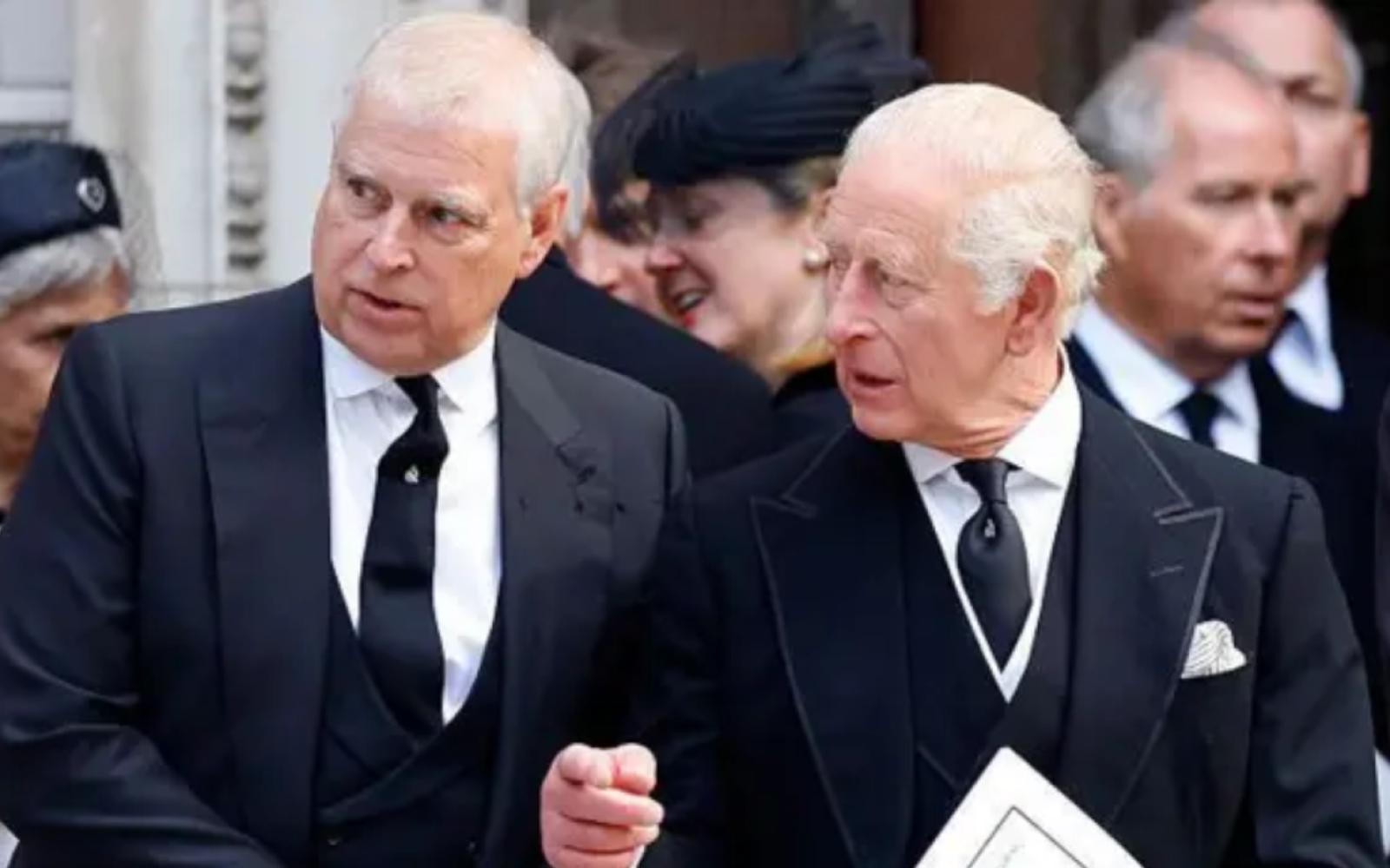 الملك تشارلز يفتح أرشيف القصر الملكي للشرطة في تحقيق بقضية الأمير أندرو وإبستين