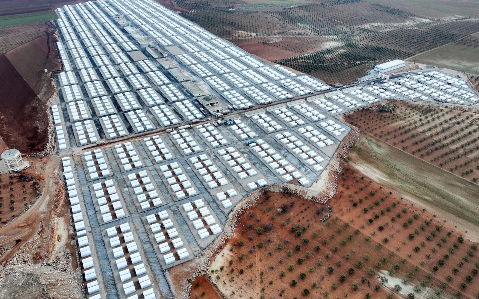 إخلاء مخيم الهول: تحول أمني وسياسي يعيد رسم المشهد السوري في مرحلة جديدة