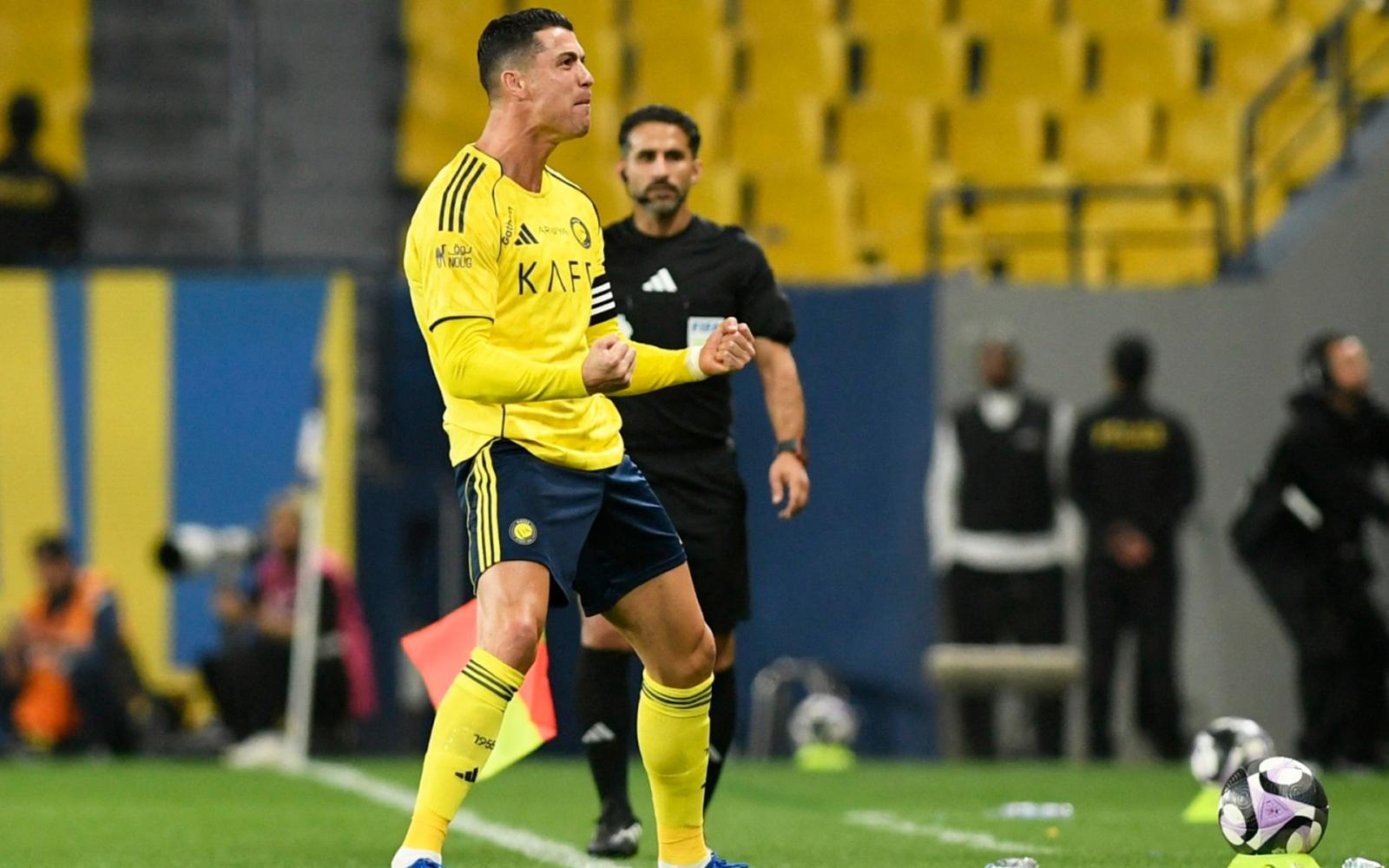 رونالدو يحسم الجدل: يبقى في النصر السعودي ويرفض عرض ترامب للانتقال إلى أمريكا