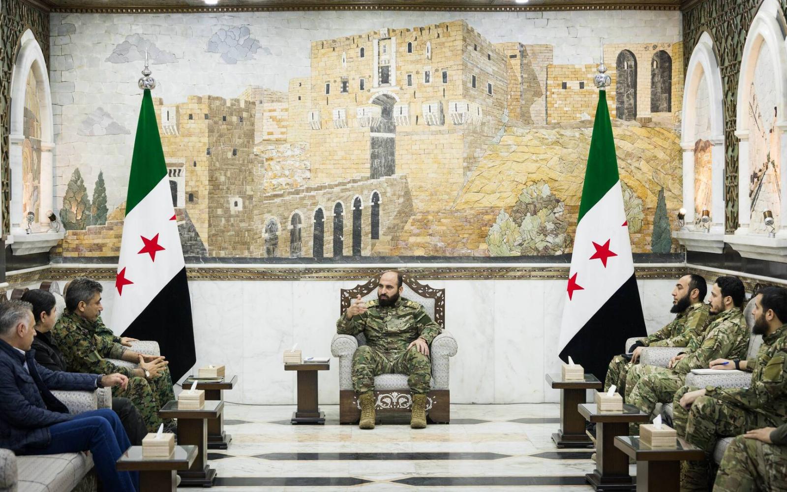 دمشق تبحث دمج "قسد" في الجيش السوري: خطوات نحو توحيد الصفوف في المنطقة الشمالية الشرقية