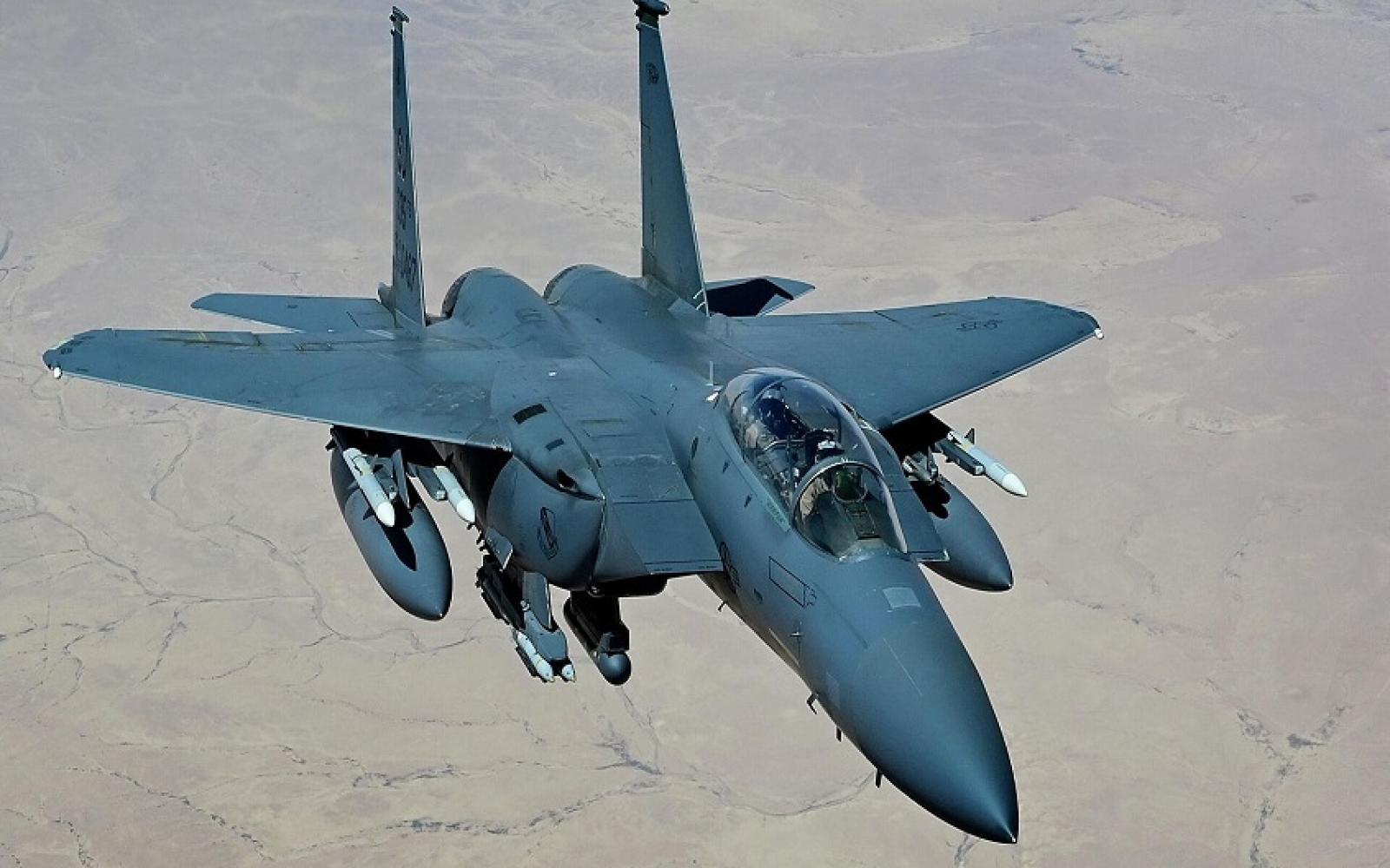 "لوموند": تحركات عسكرية أمريكية مكثفة بين أوروبا والخليج وسط تصاعد التوتر مع إيران