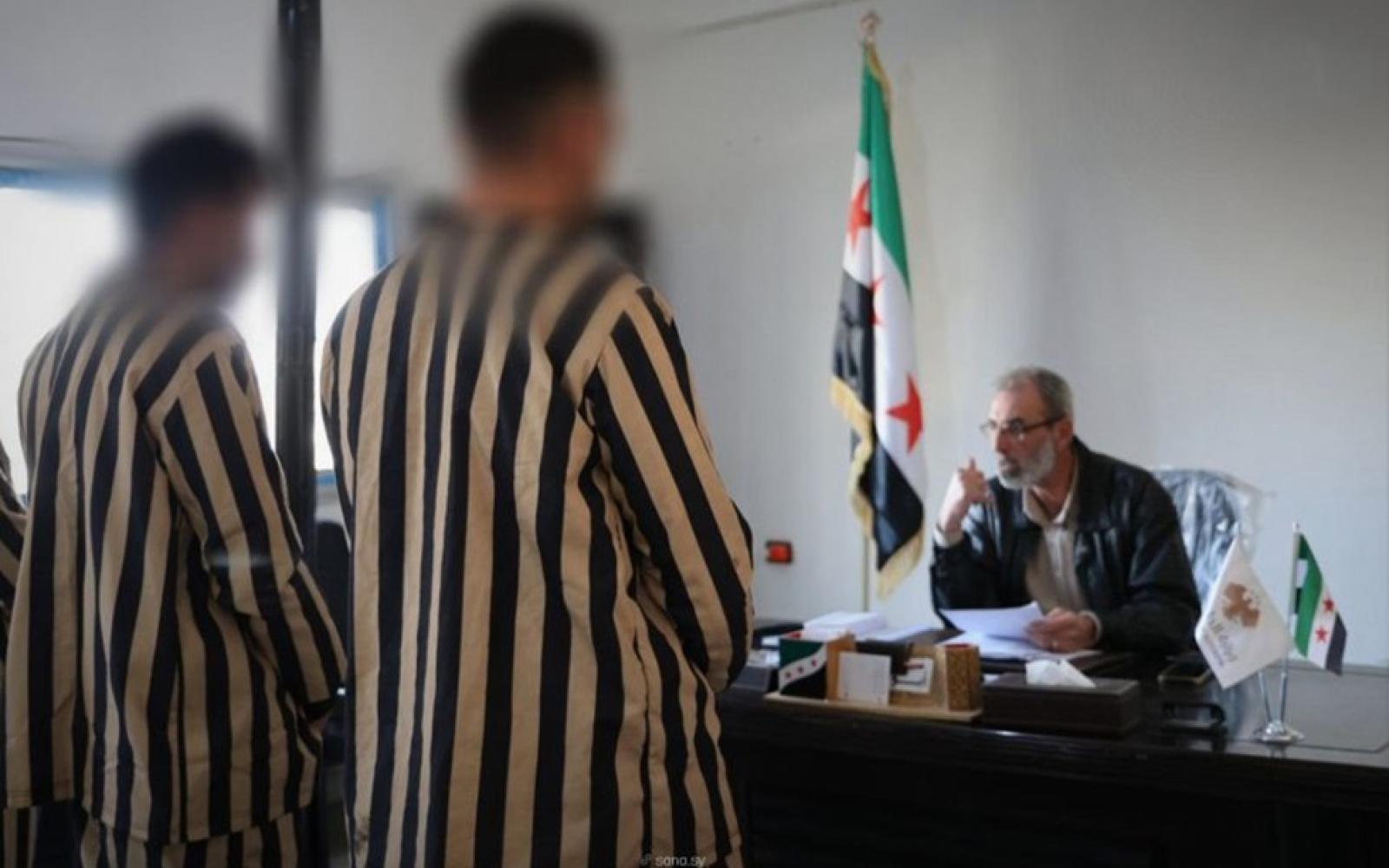 القبض على عصابة تنتحل صفة الأمن السوري وتسطو على مواطنين على الحدود مع لبنان