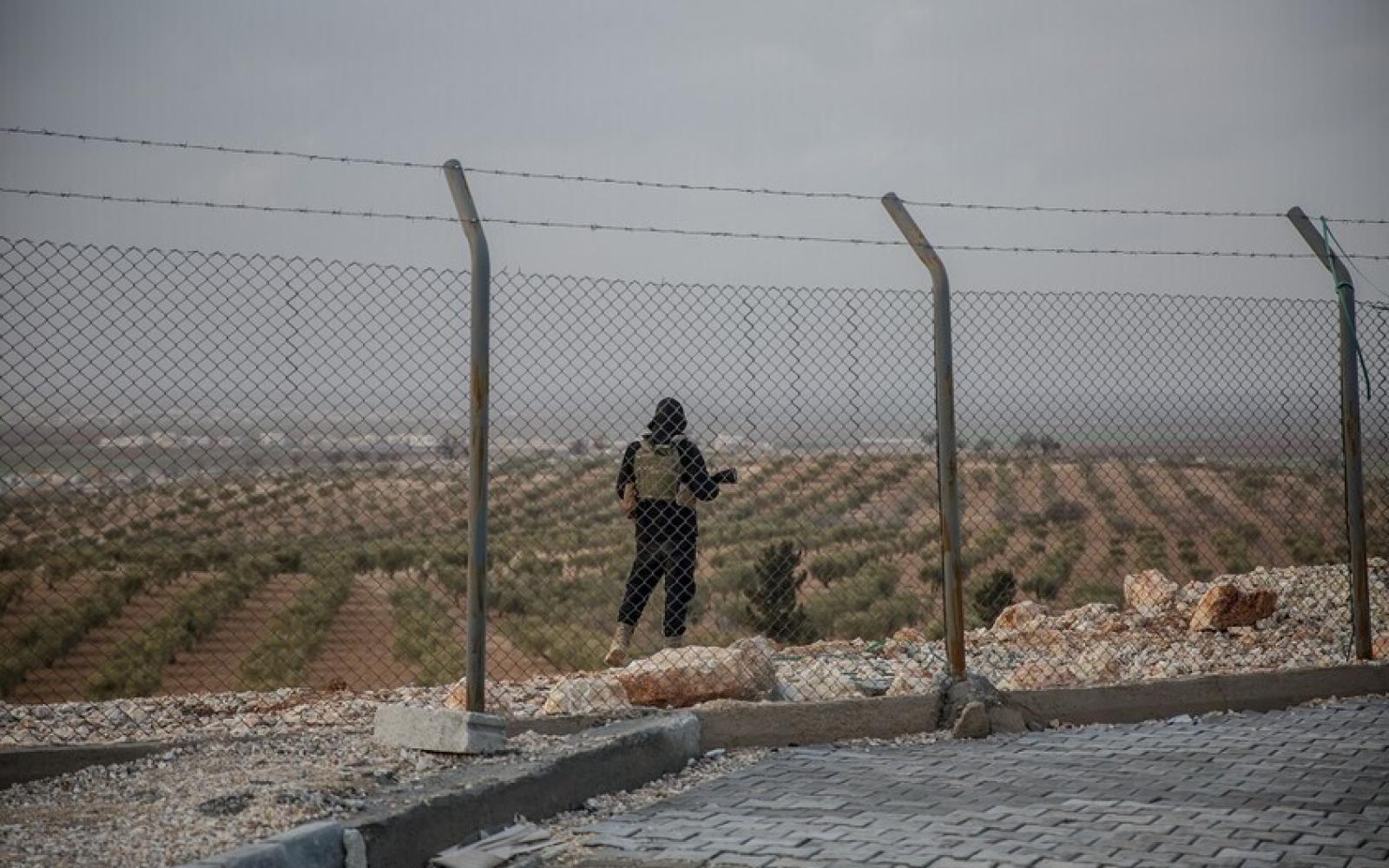 انتهاء معضلة مخيم الهول: سوريا تغلق المخيم بعد إخلائه وتنهي سنوات من الجدل