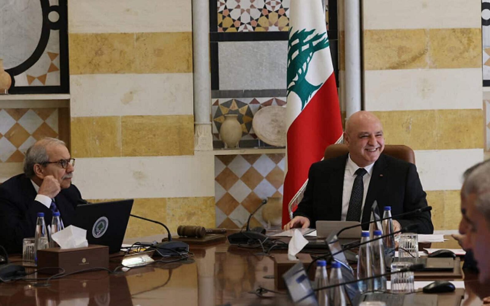 لبنان على مفترق طرق: تغيير السلوك والوجهة شرط لتأجيل الانتخابات البرلمانية