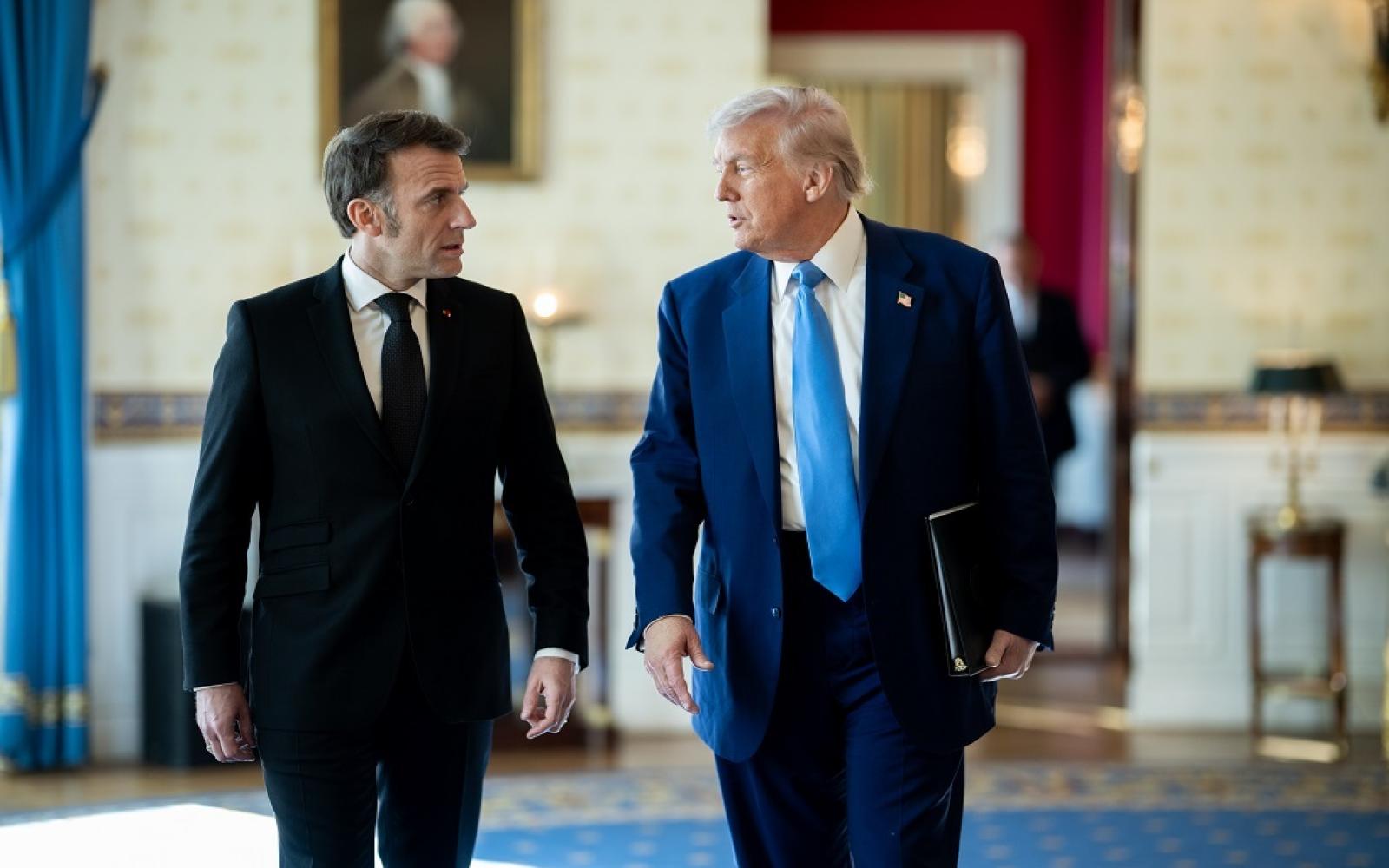 سياسي فرنسي يهاجم ماكرون بسبب تدخله لرفع العقوبات الأمريكية عن مسؤول أوروبي