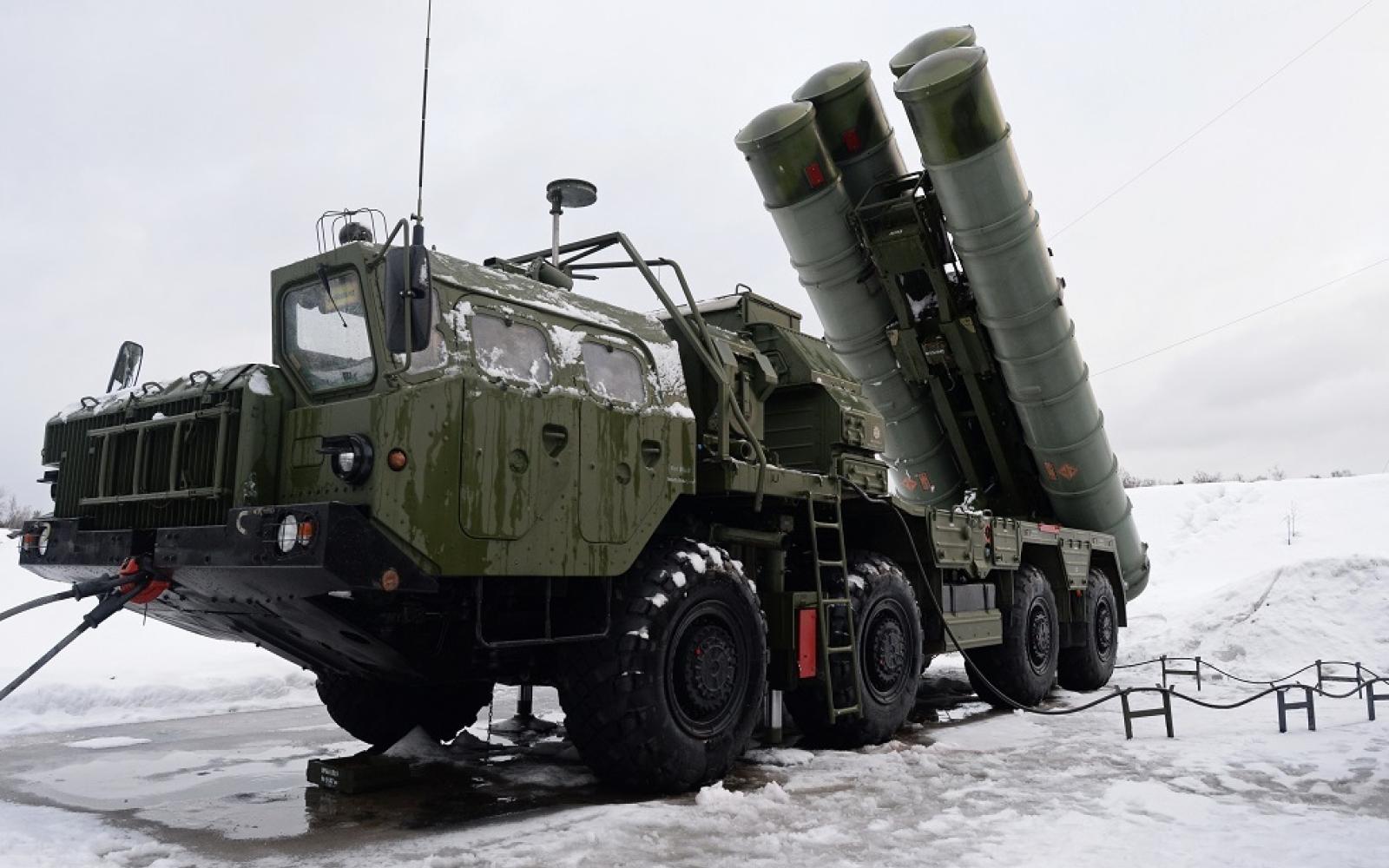 اشتباكات عنيفة في أوكرانيا: إسقاط مسيرات واستهداف مواقع عسكرية وبنية تحتية