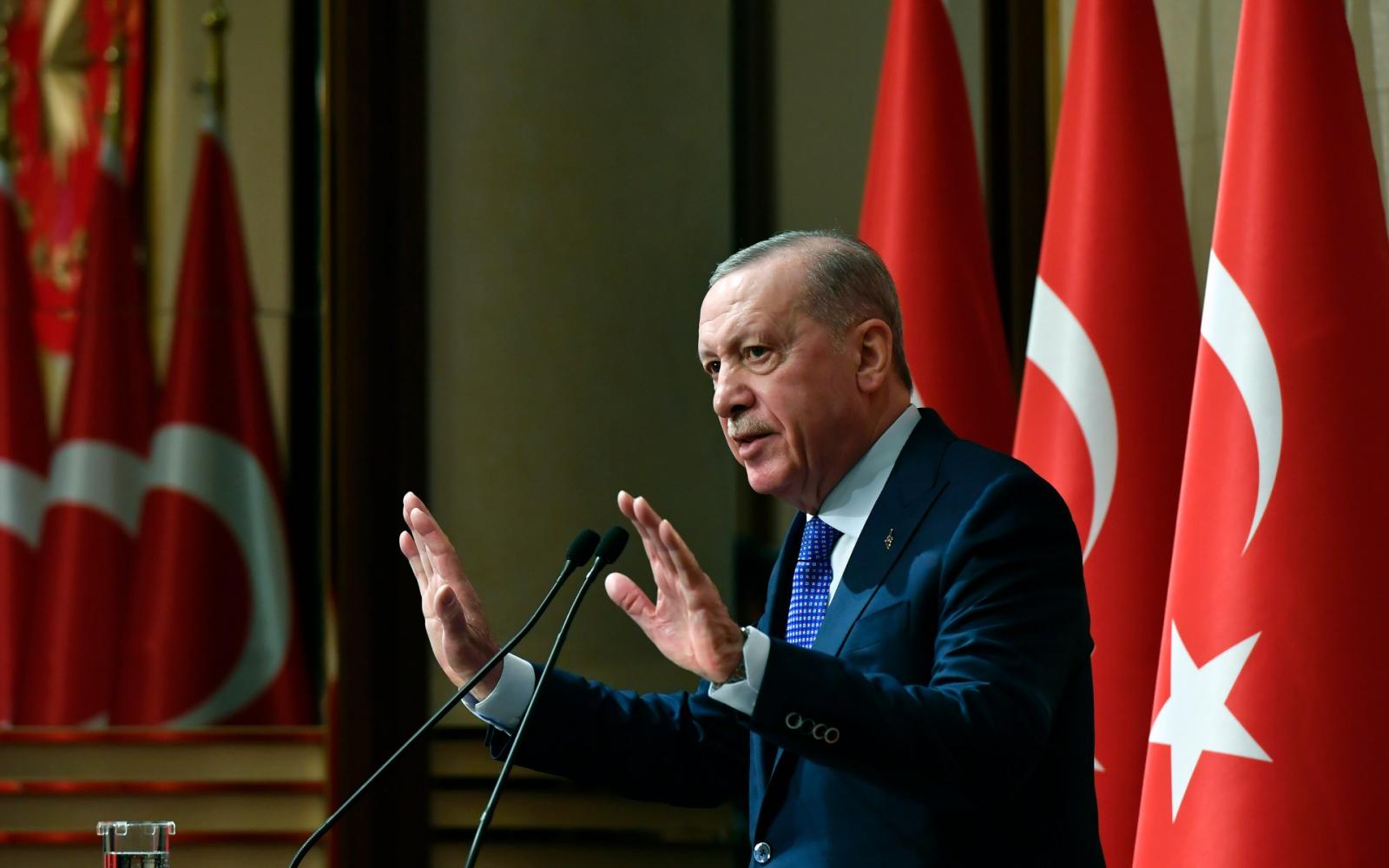 وثائق إبستين تكشف: أردوغان في مرمى التقييمات.. نظرة على تركيا بعد الانقلاب