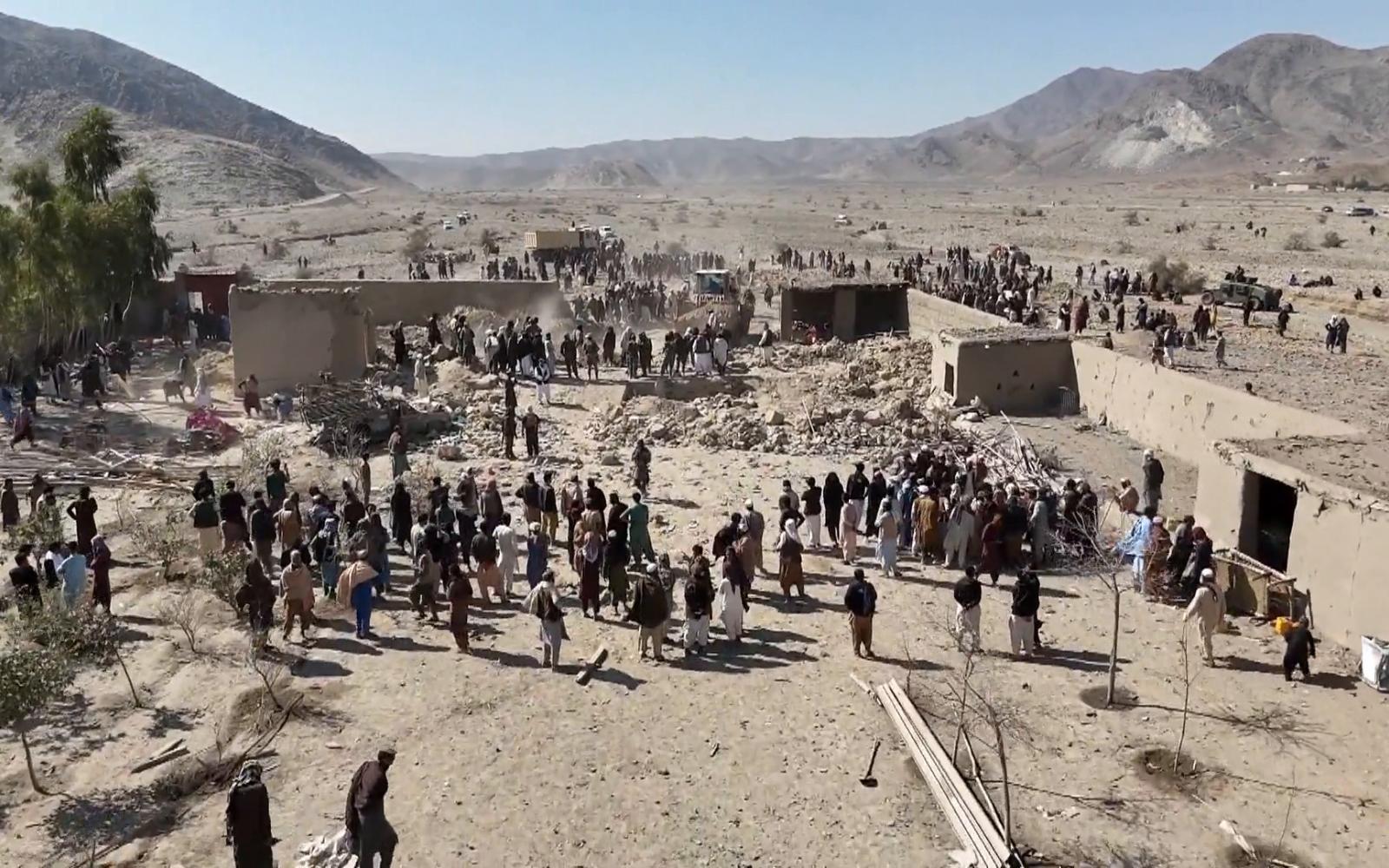 تصاعد التوتر بين أفغانستان وباكستان: غارات جوية باكستانية تودي بحياة مدنيين في ننغرهار