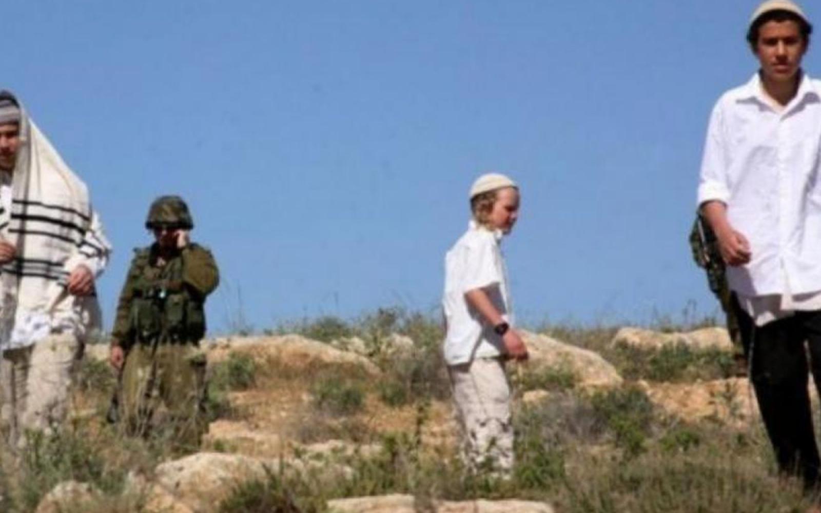 مستوطنون يقتحمون منزلًا في القدس ويصعدون من وتيرة الاستيطان في عناتا