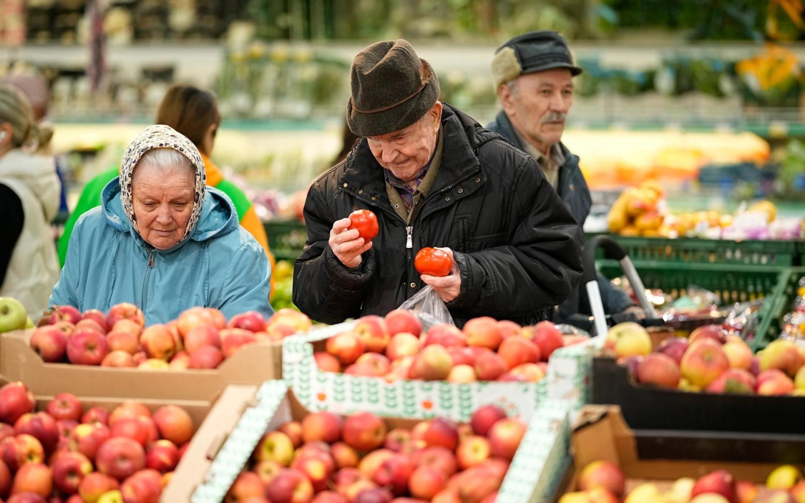 أربع سنوات من الحرب: حياة على إيقاع القتال في أوكرانيا وروسيا