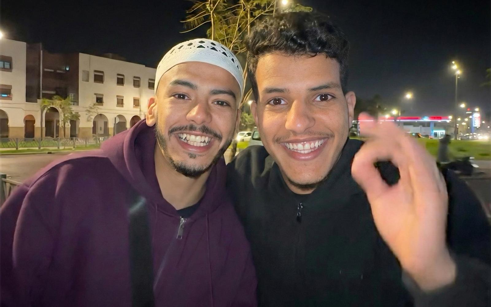 مبادرة رمضانية مغربية: شابان في أغادير يتكفلان بسداد ديون الأسر المتعففة