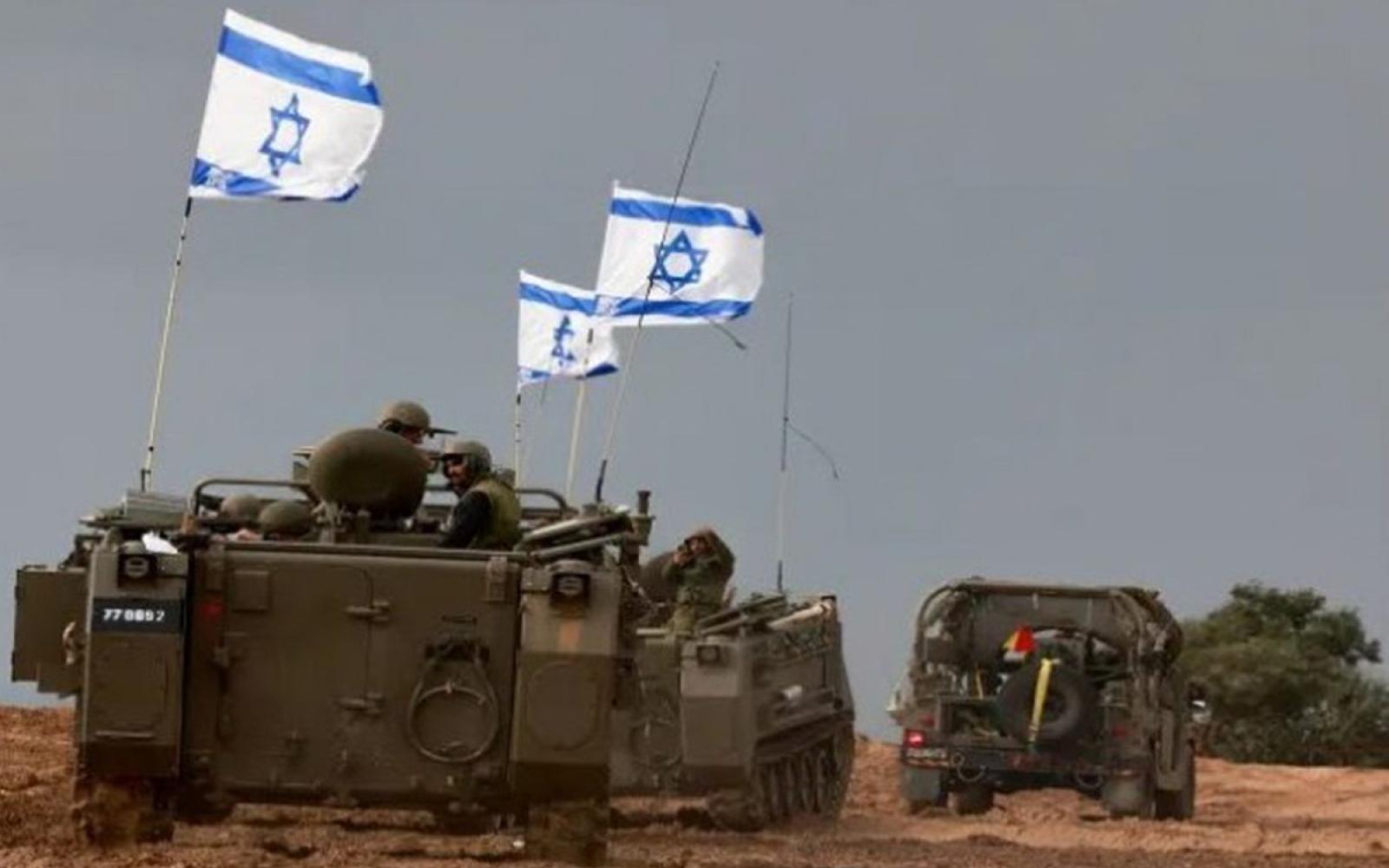 توترات إقليمية: تحذيرات من "كتائب حزب الله" وتحركات عسكرية أمريكية مكثفة في المنطقة