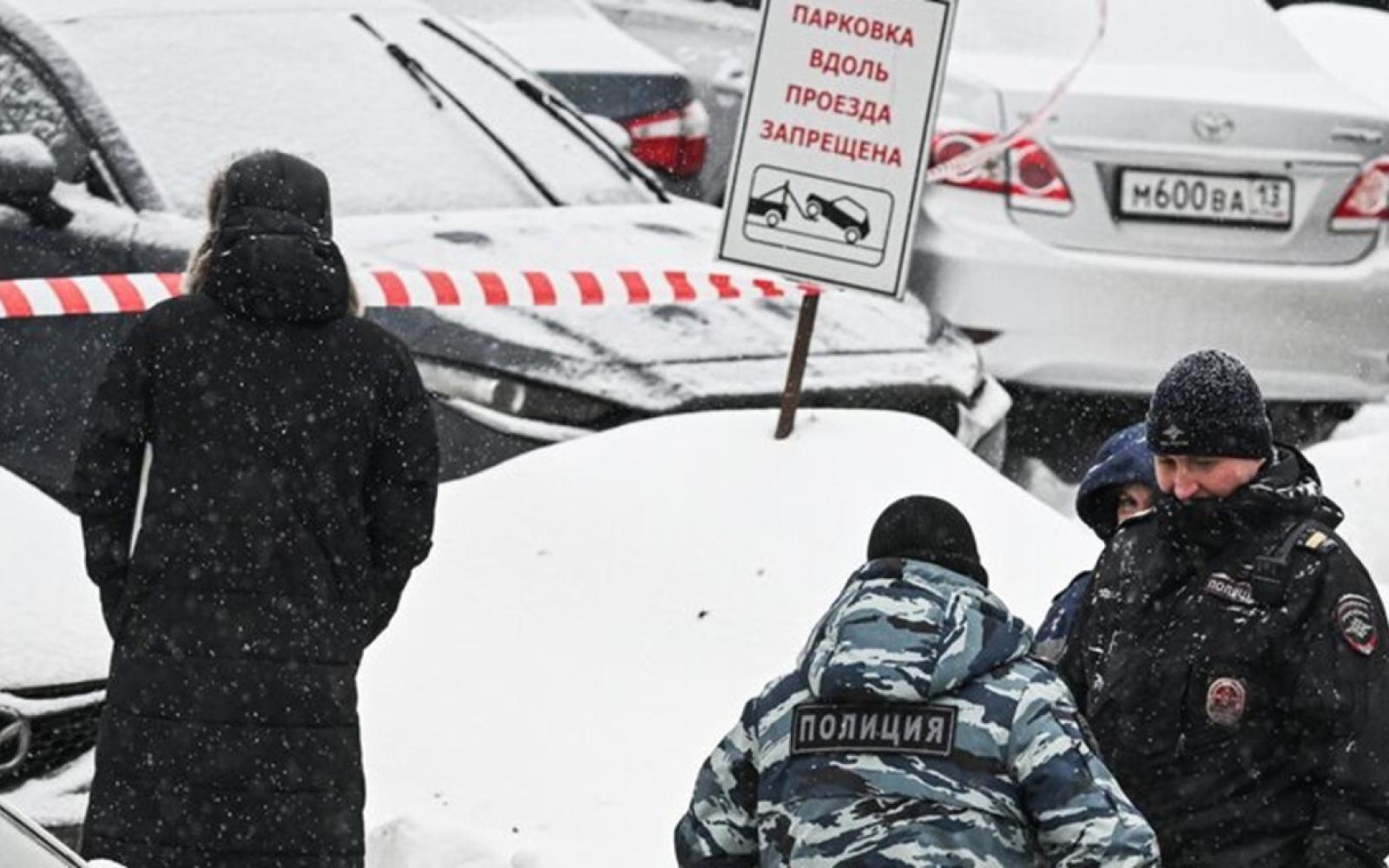 انفجار في موسكو يودي بحياة شرطي مرور وإصابة آخر: تحقيق واسع النطاق جاري