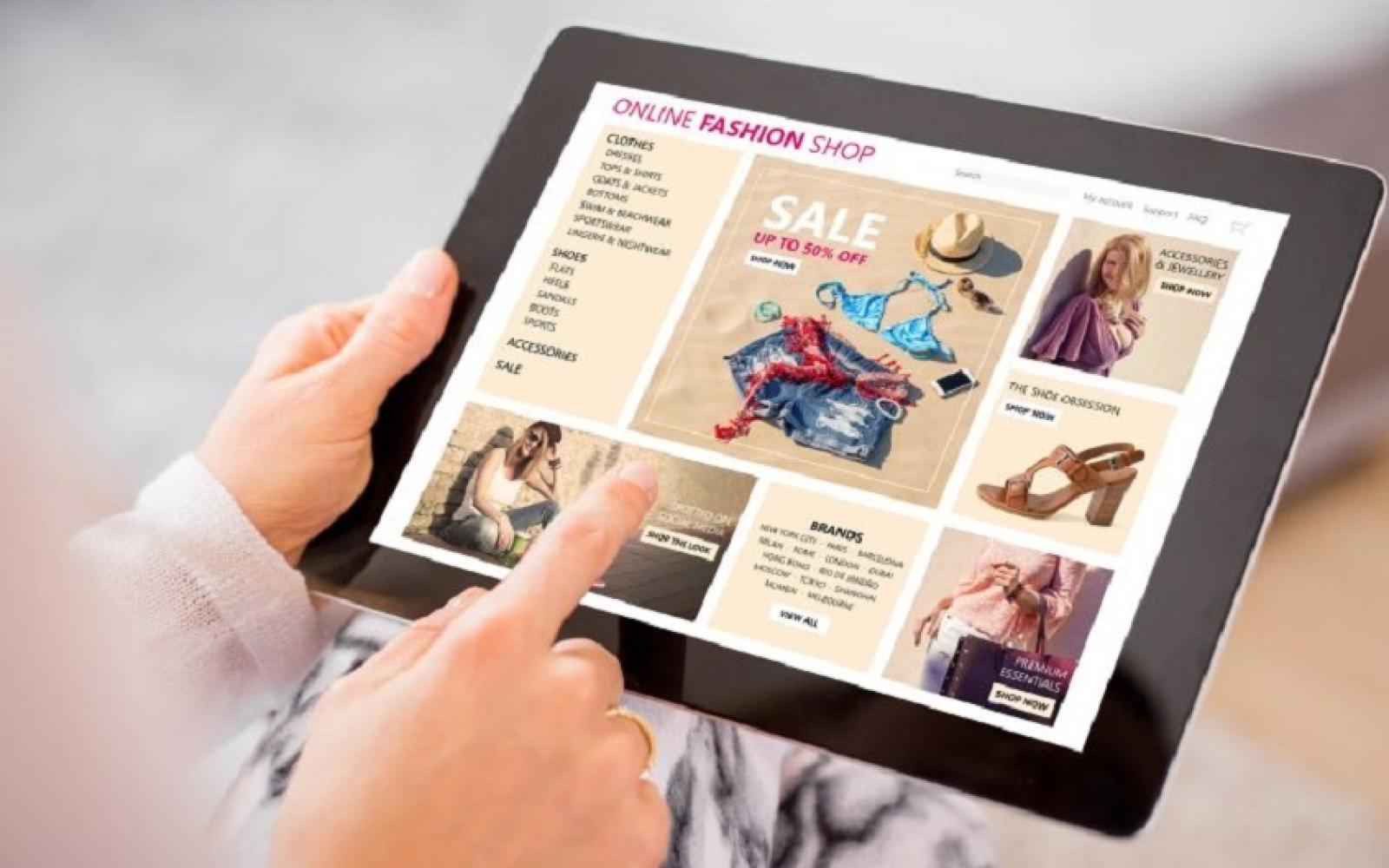 الكويت تشدد الرقابة على التجارة الإلكترونية: حظر البيع والترويج دون ترخيص وعقوبات صارمة