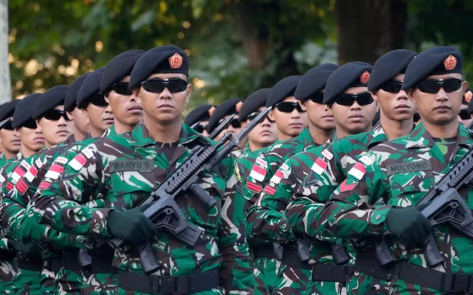 إندونيسيا ترسل قوة عسكرية إلى غزة: 8000 جندي لحفظ السلام في مهمة دولية جديدة