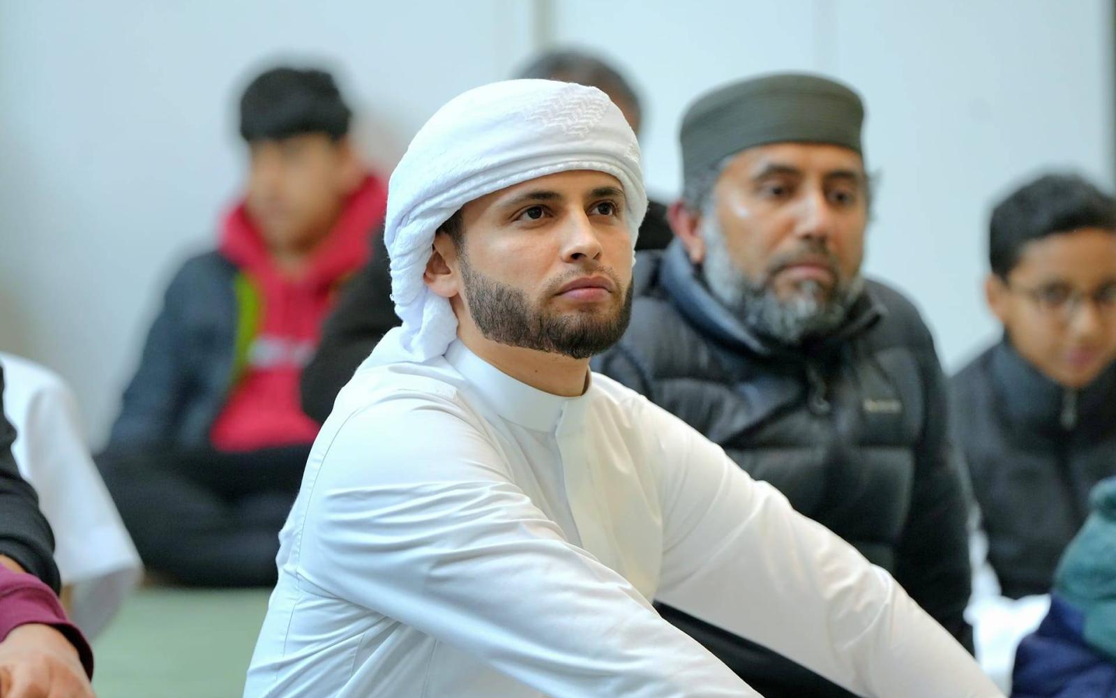 عبد العزيز سحيم: قارئ جزائري شاب يتربع على عرش التلاوة ويأسر القلوب بصوته الشجي