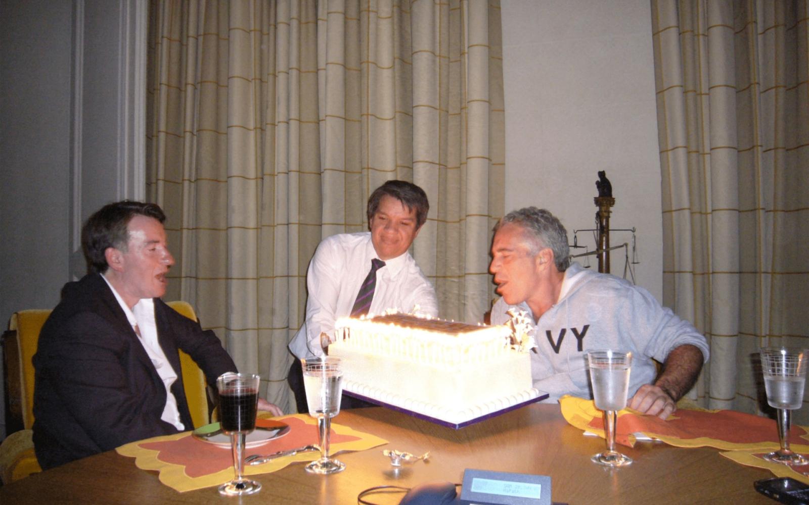 شرطة لندن تفرج عن بيتر ماندلسون بكفالة على خلفية قضية إبستين وتهم بتسريب معلومات