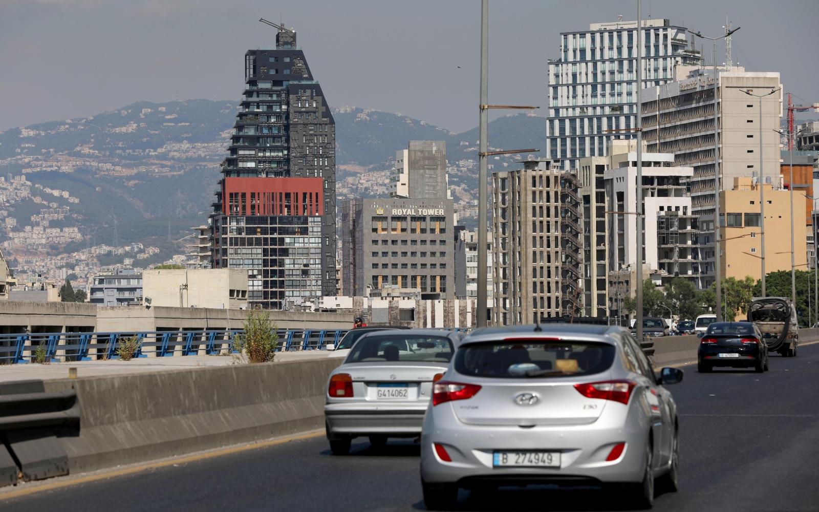 إسرائيل توجه تهديداً للبنان: استهداف البنية التحتية حال تدخل حزب الله في أي صراع إقليمي
