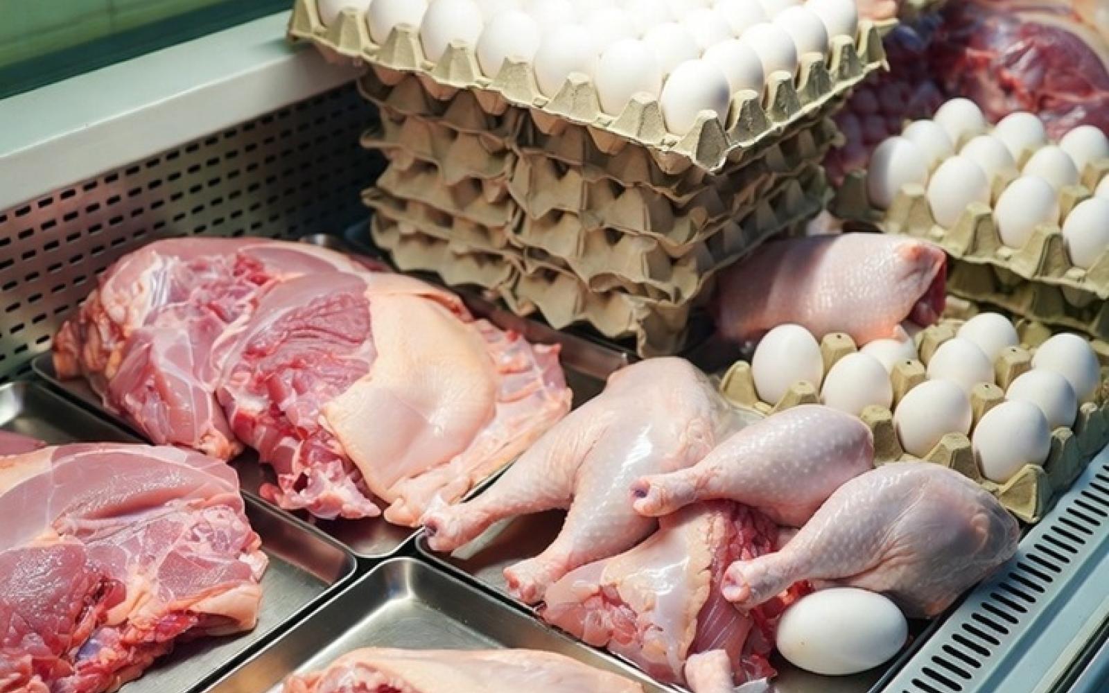 السعودية تحظر استيراد الدواجن والبيض من 40 دولة، بينها فلسطين، لأسباب صحية