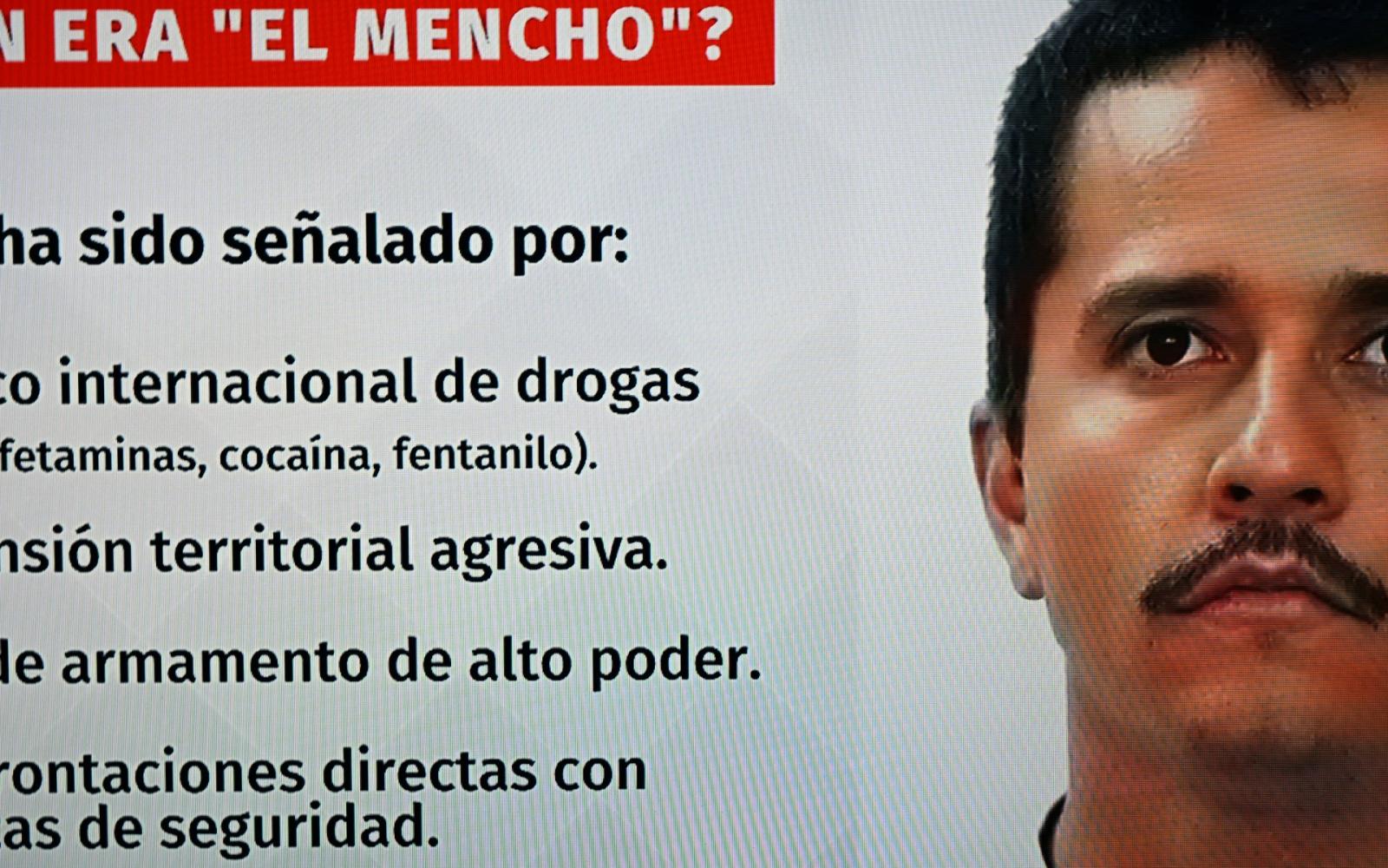 صديقة "إل مينشو" تطيح بأسطورته: هل خانت "المؤثرة" زعيم عصابات المكسيك؟