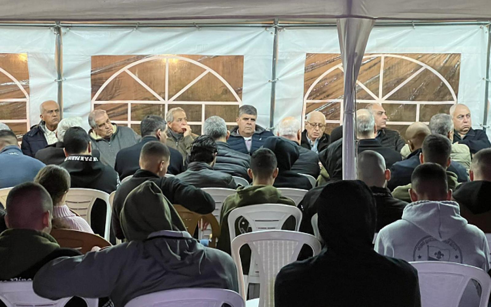 اعتصامات وادي عارة تتواصل لليوم الرابع رفضًا للعنف وتقاعس السلطات الإسرائيلية