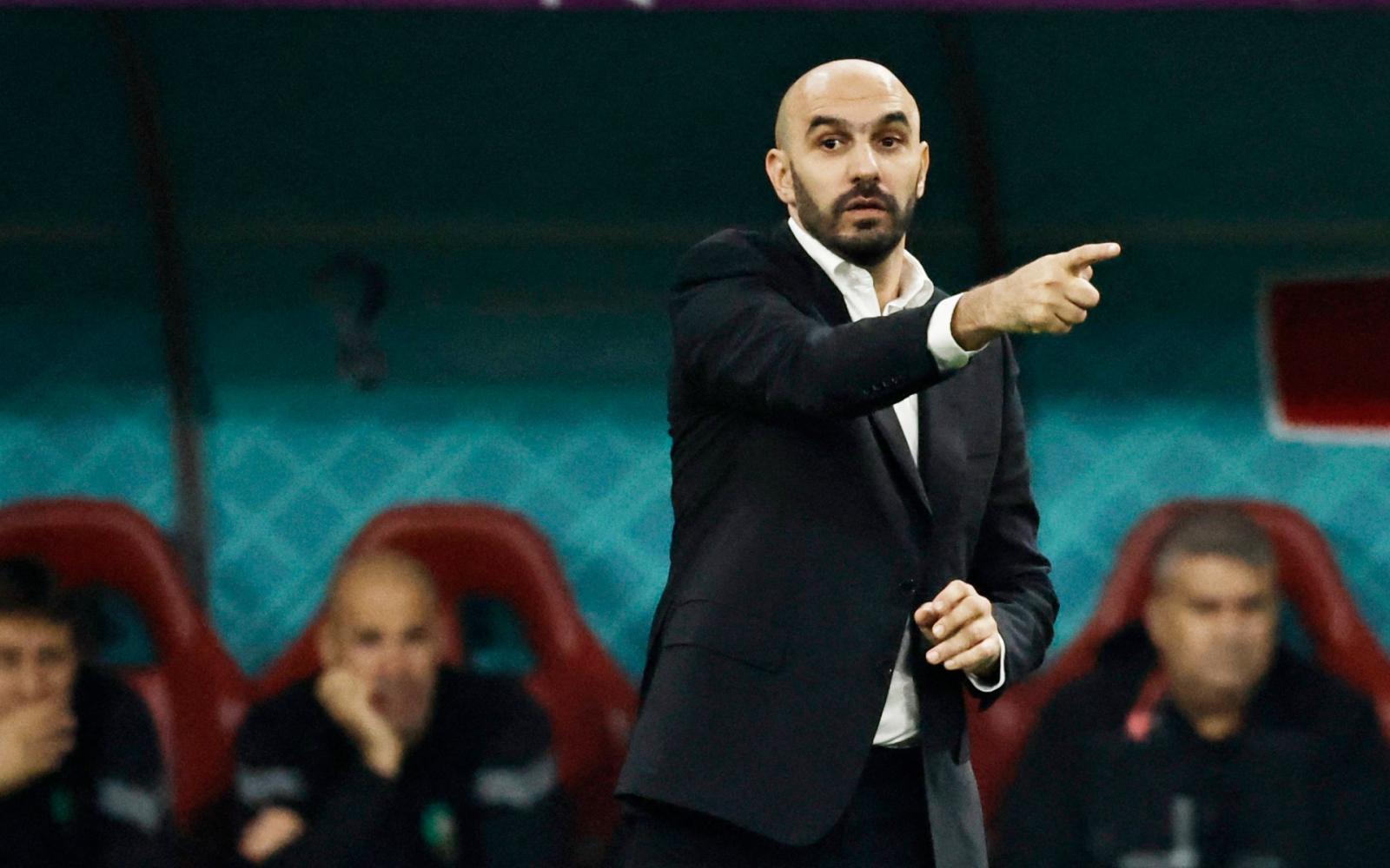 جدل حول مستقبل الركراكي مع المغرب: استقالة أم نفي.. ومن يخلفه في قيادة "أسود الأطلس"؟