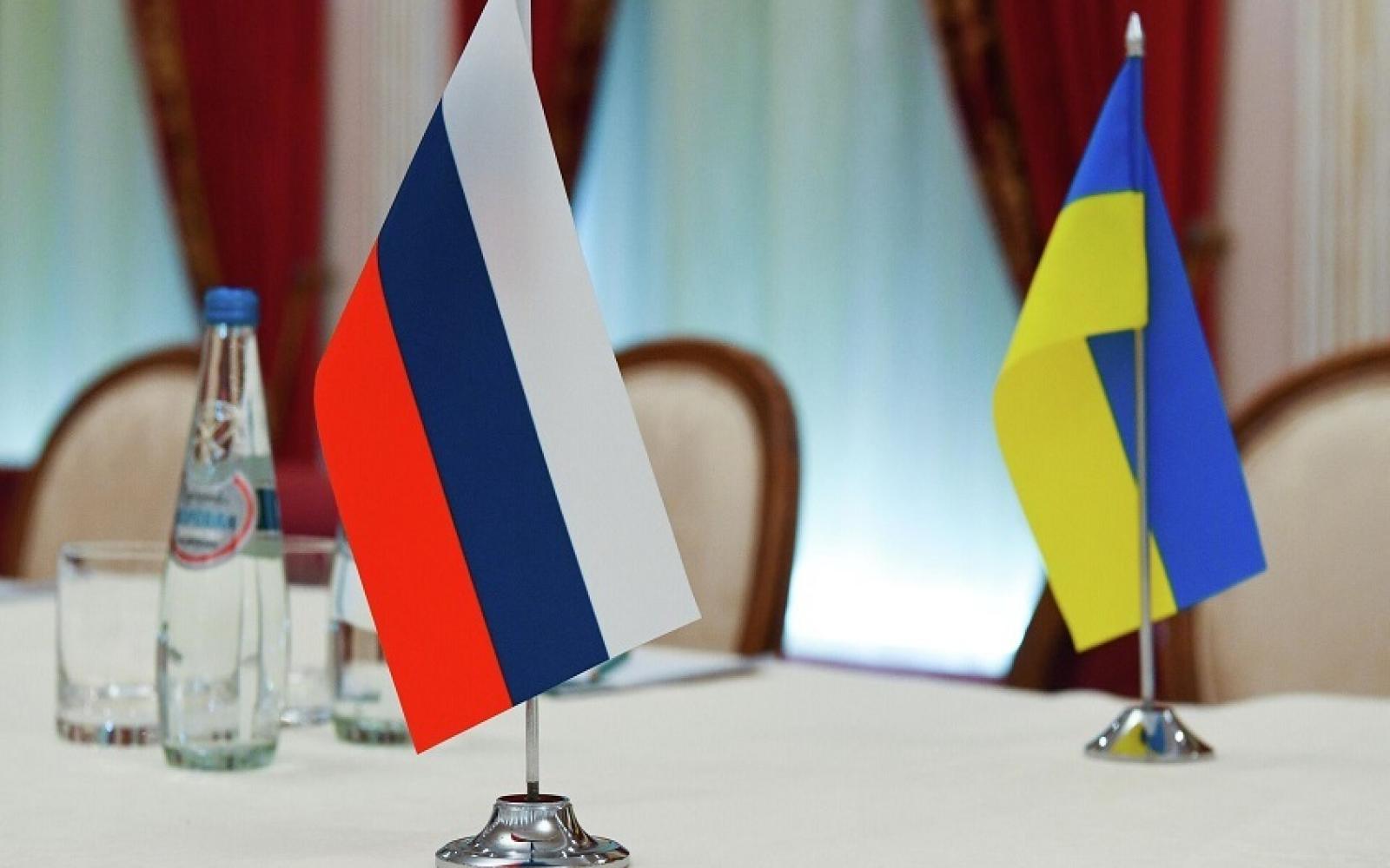 أوكرانيا تعلن استعدادها لتقديم تنازلات مؤلمة في محادثات السلام مع روسيا