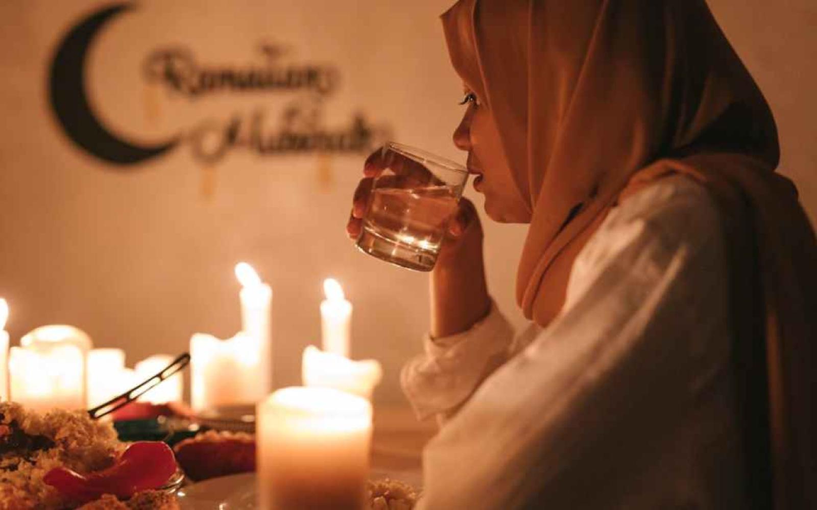 رمضان في الغربة: حنين يشارك المغتربين مائدة الإفطار في مدن الضباب