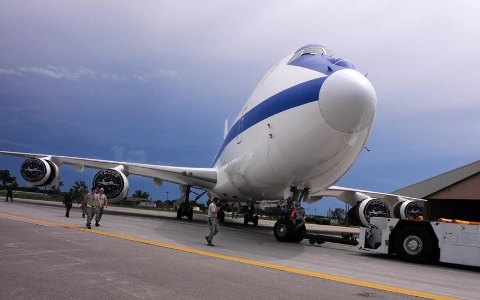 طائرة "يوم القيامة" الأمريكية تحط في واشنطن قبيل خطاب ترامب السنوي للكونغرس