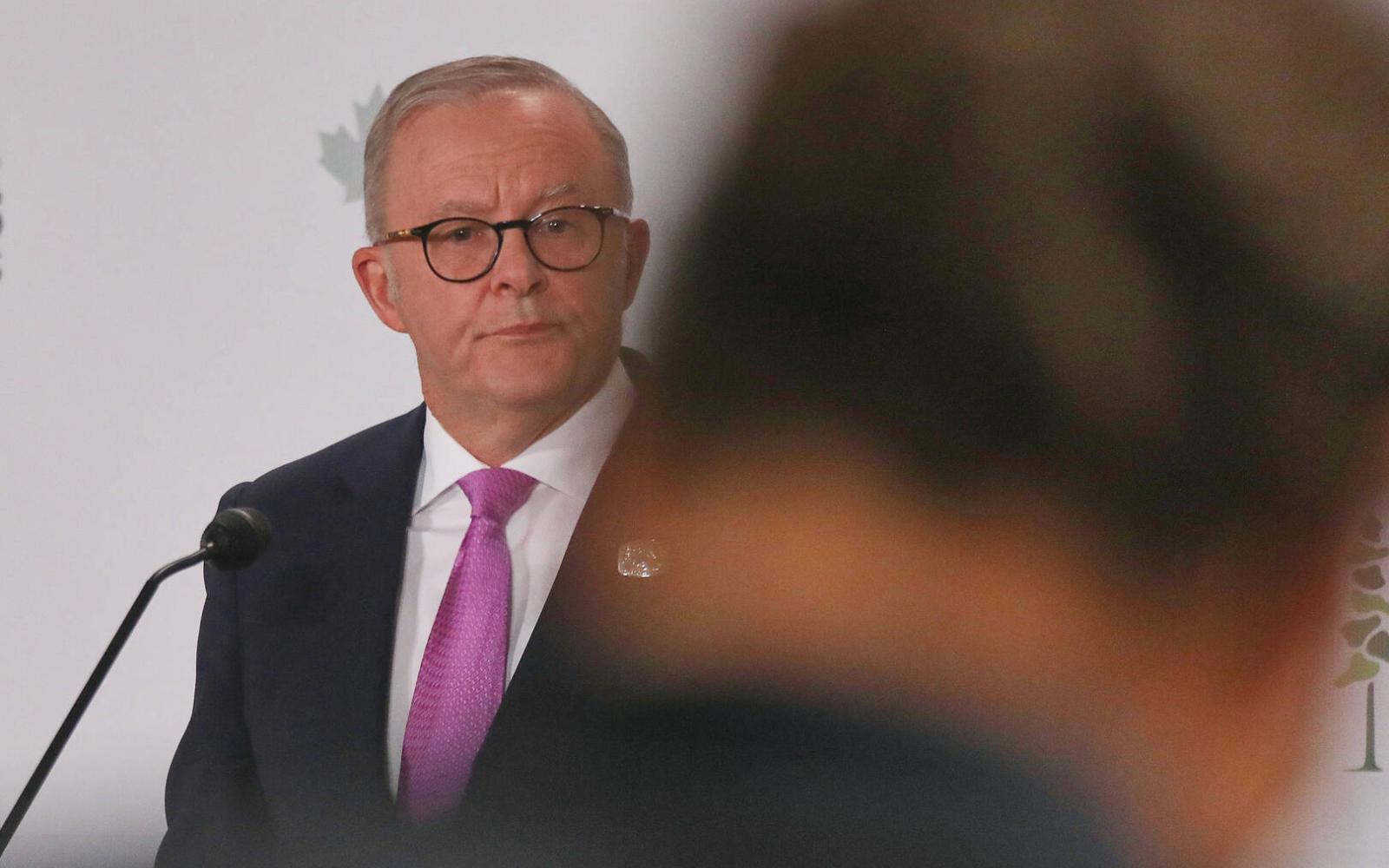 تهديد بوجود قنبلة يجلي رئيس وزراء أستراليا ويدعو المواطنين إلى الهدوء