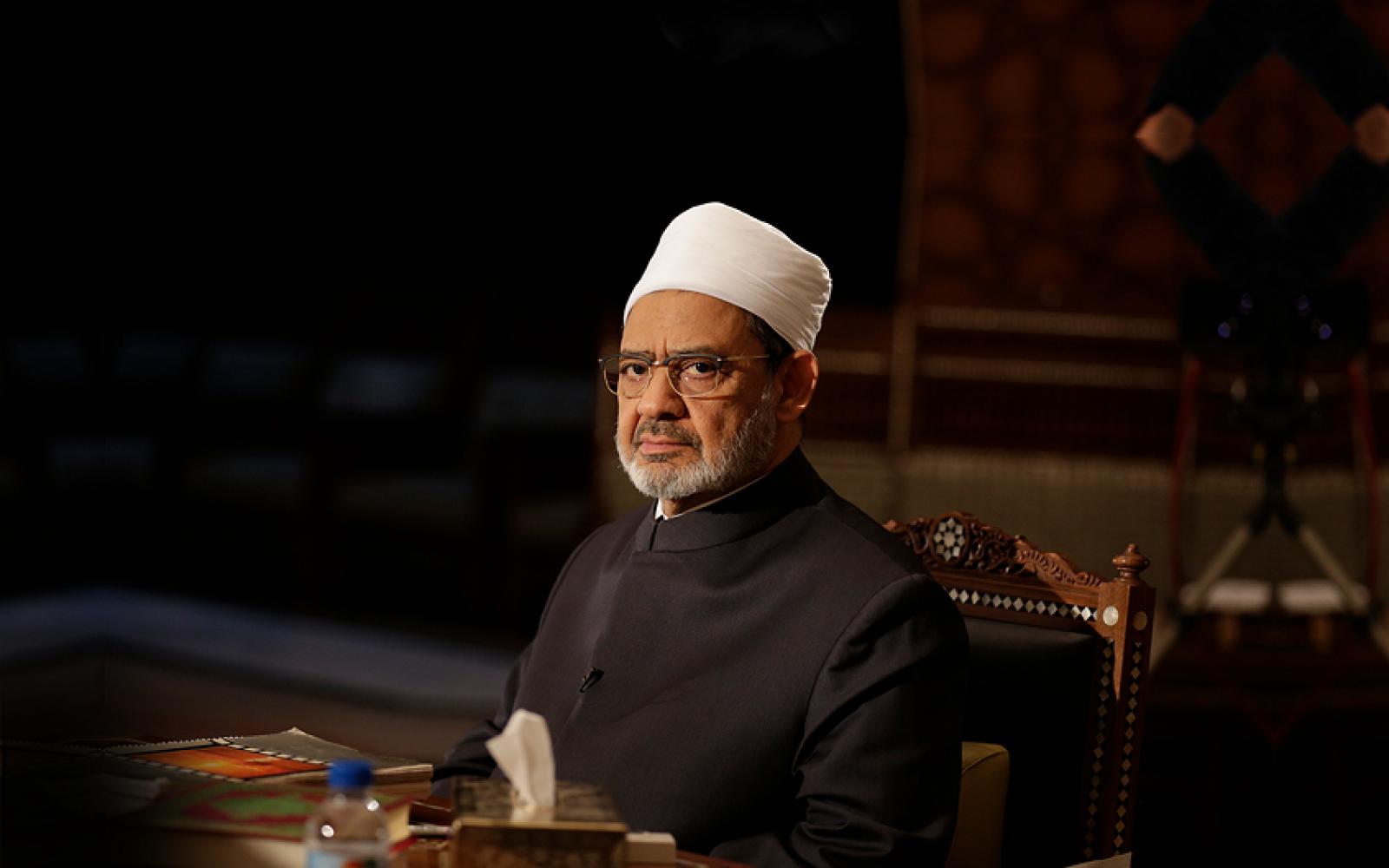 الاحتلال يعتقل صحفية ويُدين حرق مسجد في الضفة الغربية.. والذكرى الأليمة لمجزرة الحرم الإبراهيمي