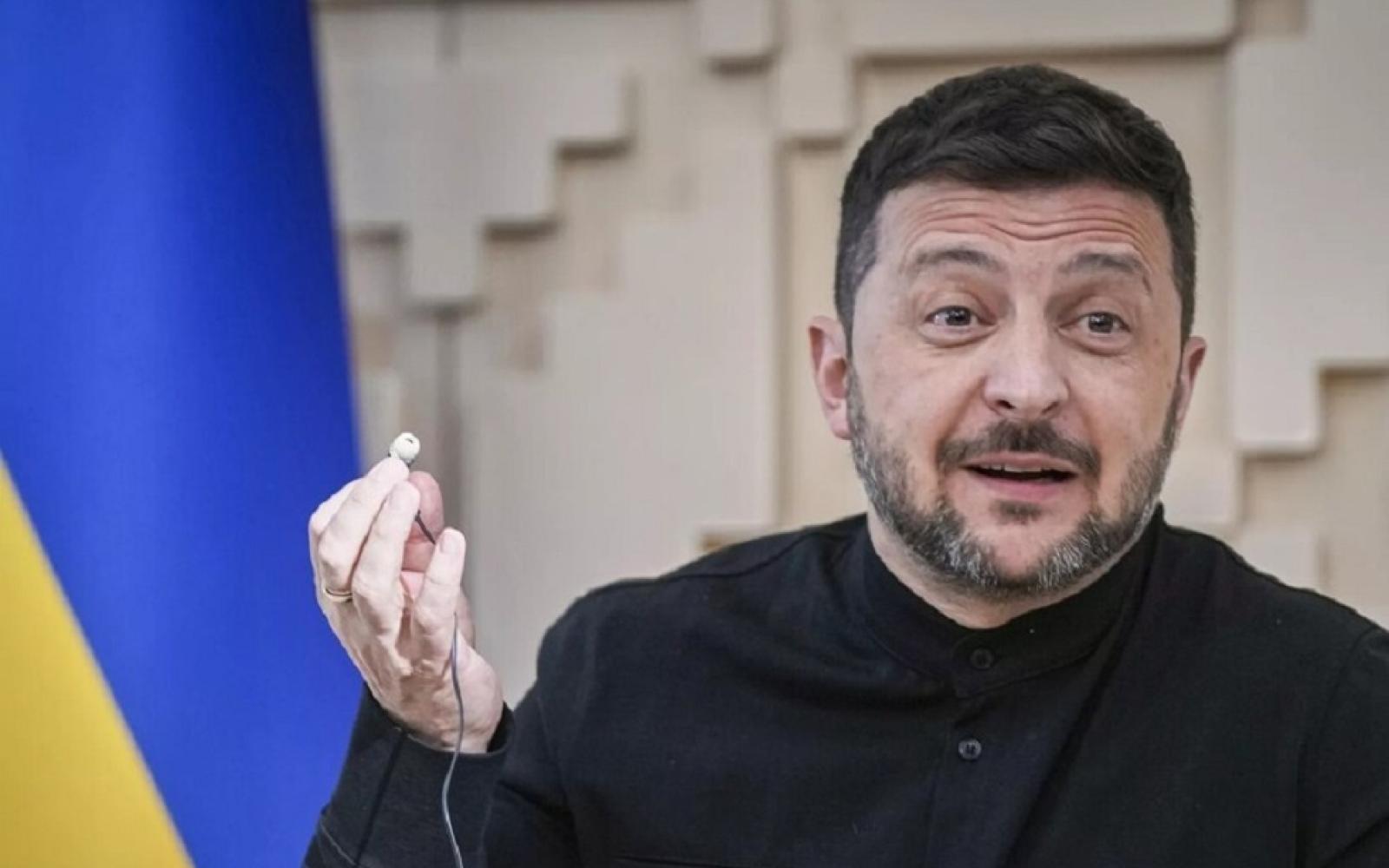 زيلينسكي يرد بـ "وقاحة" على طلب فون دير لاين بشأن إصلاح خط أنابيب "دروجبا" الحيوي